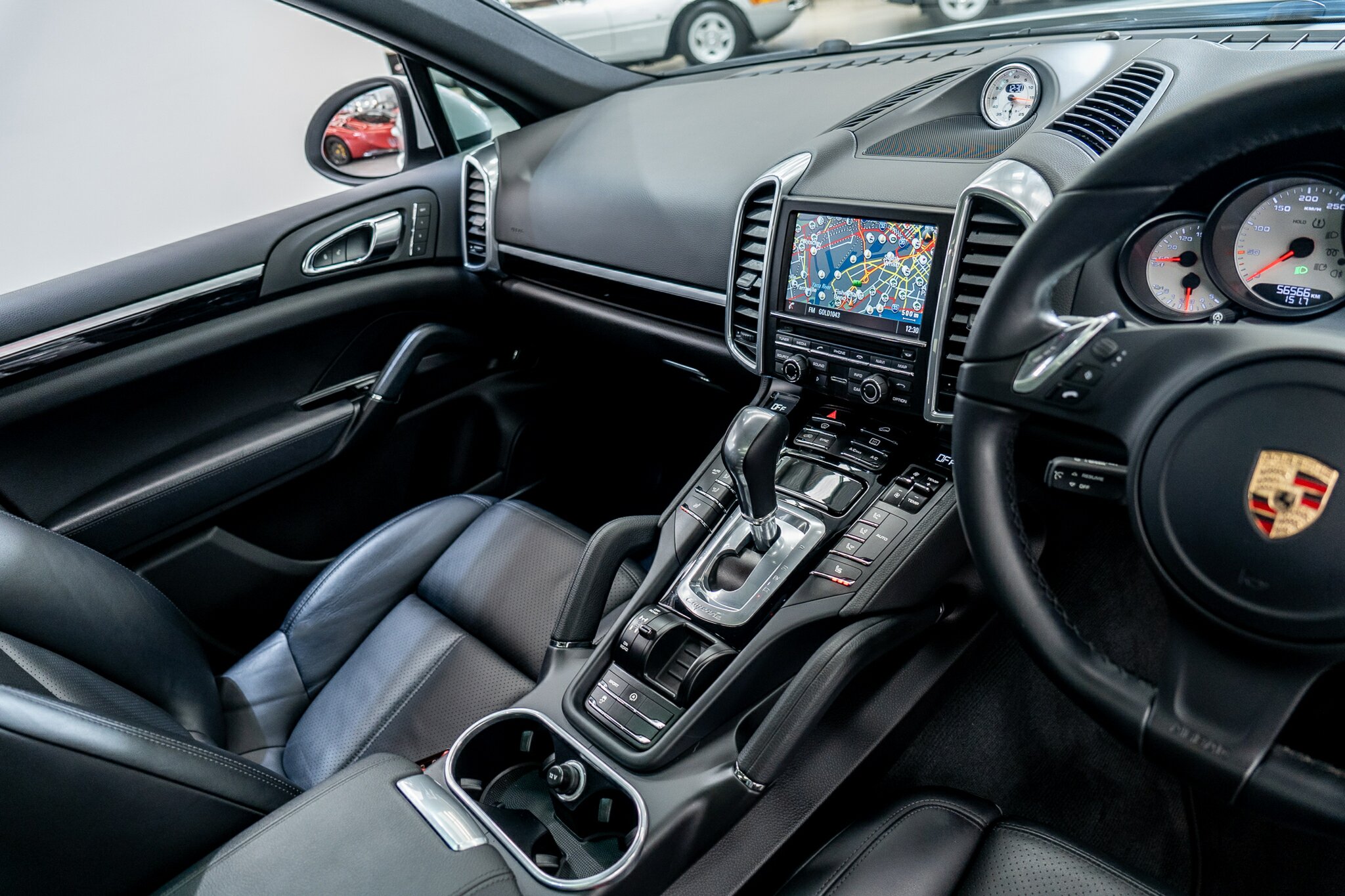 2014 PORSCHE CAYENNE SERIES 2 DIESEL PLATINUM EDITION 8 SP AUTOMATIC TIPTRONIC 4D WAGON