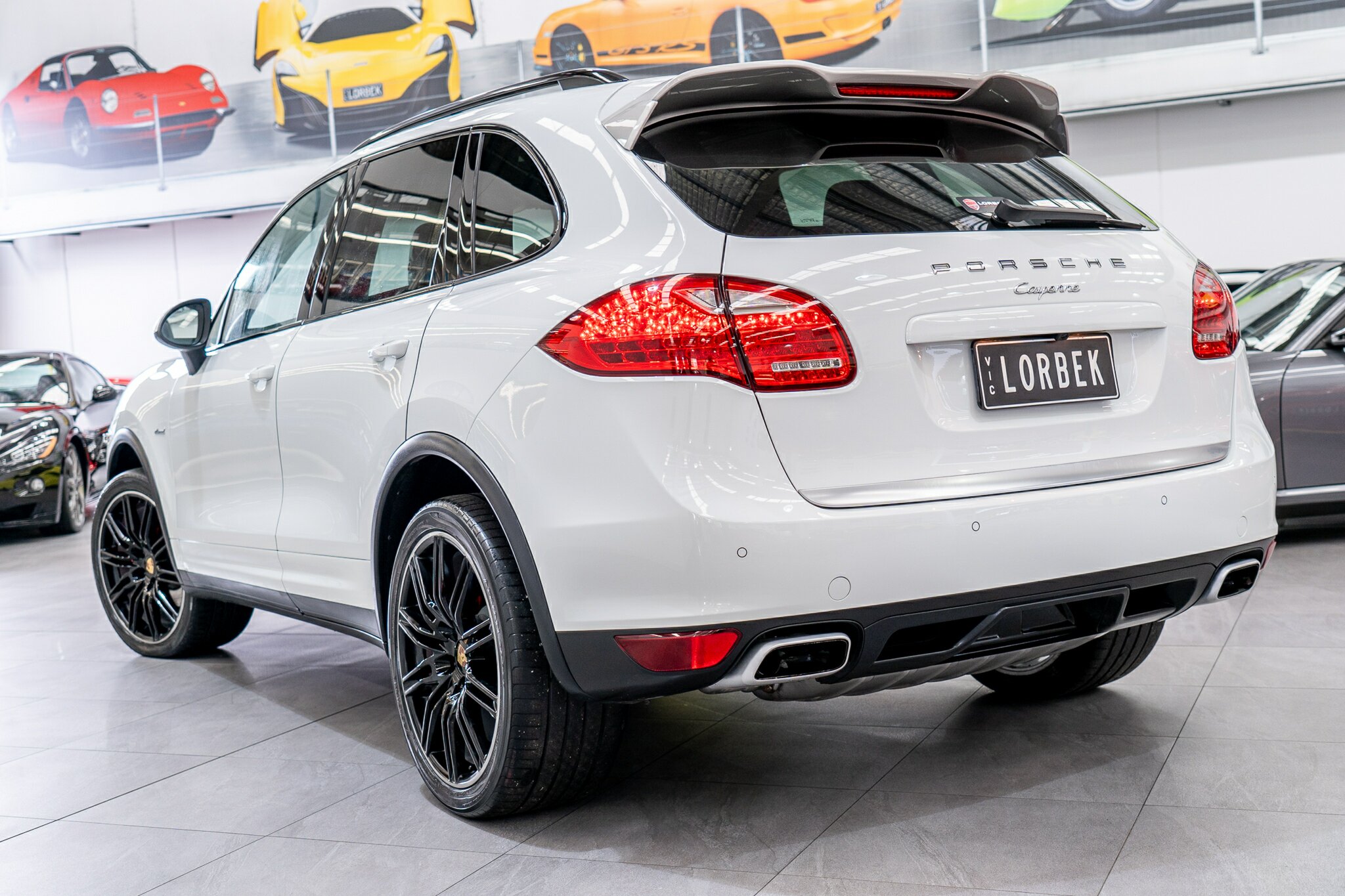 2014 PORSCHE CAYENNE SERIES 2 DIESEL PLATINUM EDITION 8 SP AUTOMATIC TIPTRONIC 4D WAGON