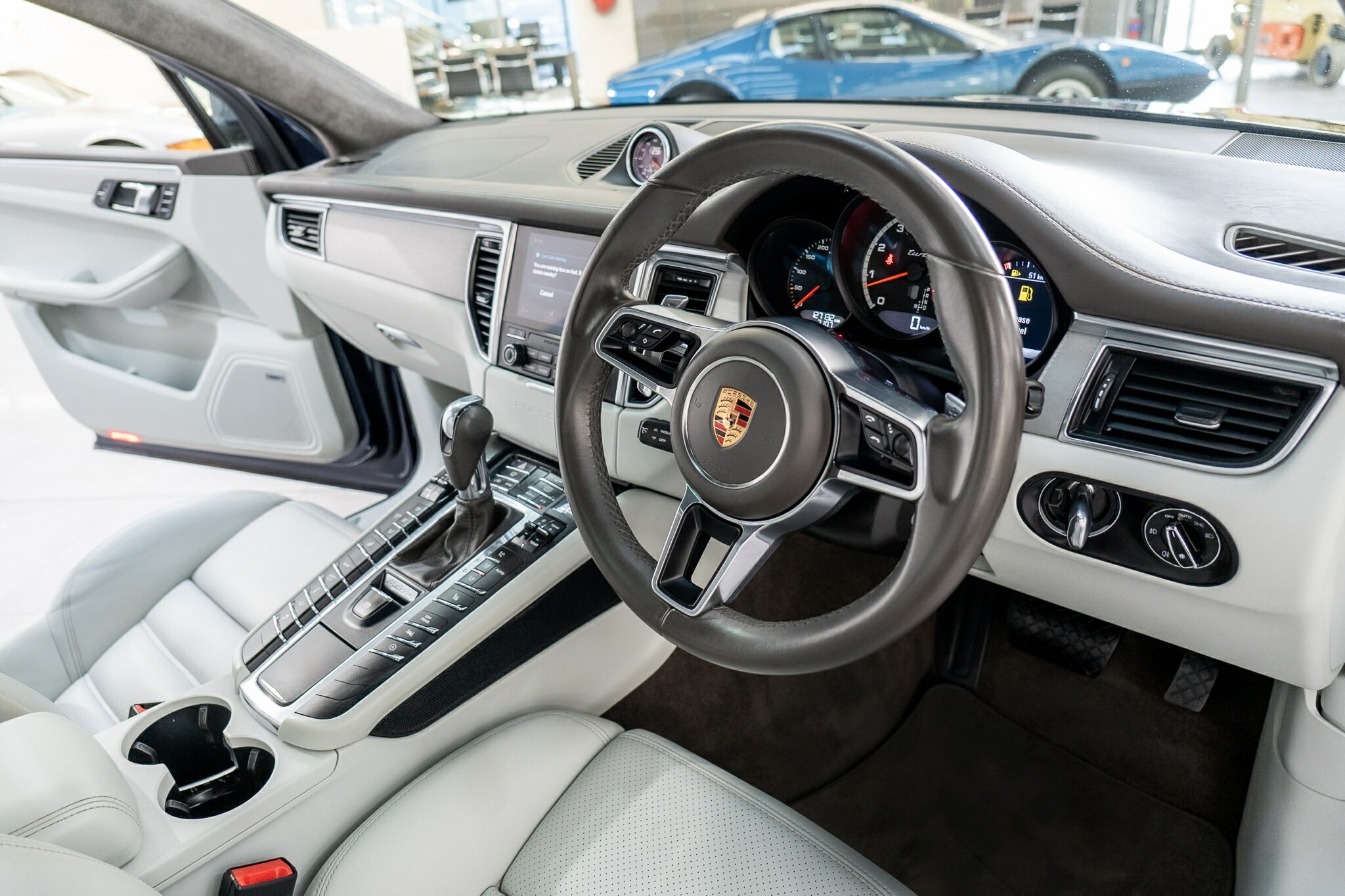 2017 PORSCHE MACAN MY17 TURBO 7 SP AUTO DUAL CLUTCH 4D WAGON