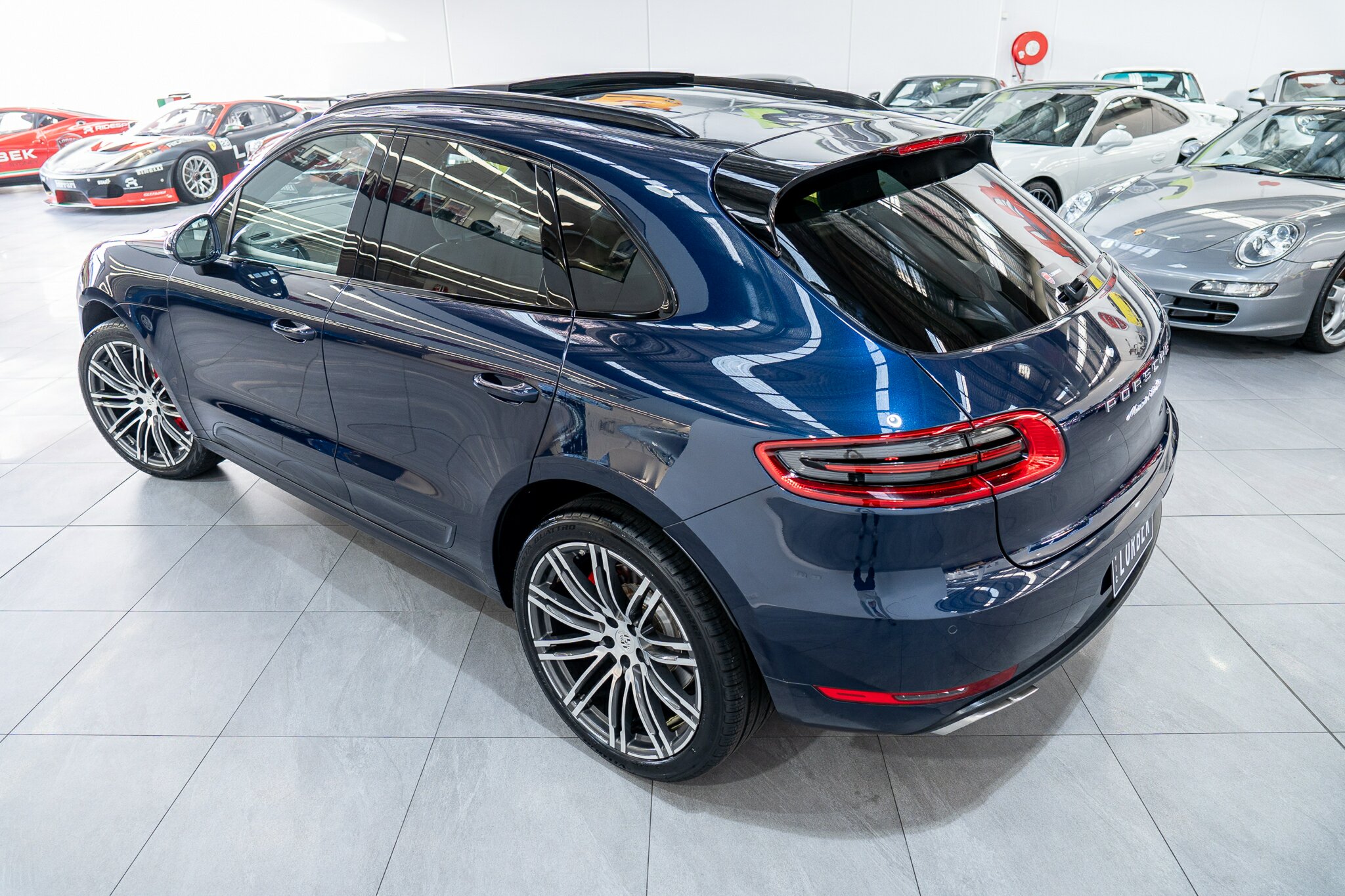 2017 PORSCHE MACAN MY17 TURBO 7 SP AUTO DUAL CLUTCH 4D WAGON