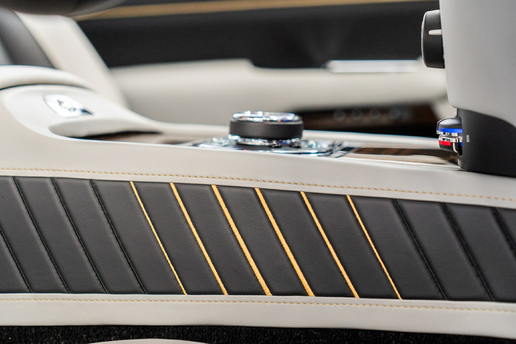 2019 ROLLS-ROYCE WRAITH 665C MY19 EAGLE VIII 8 SP AUTOMATIC SEDAN