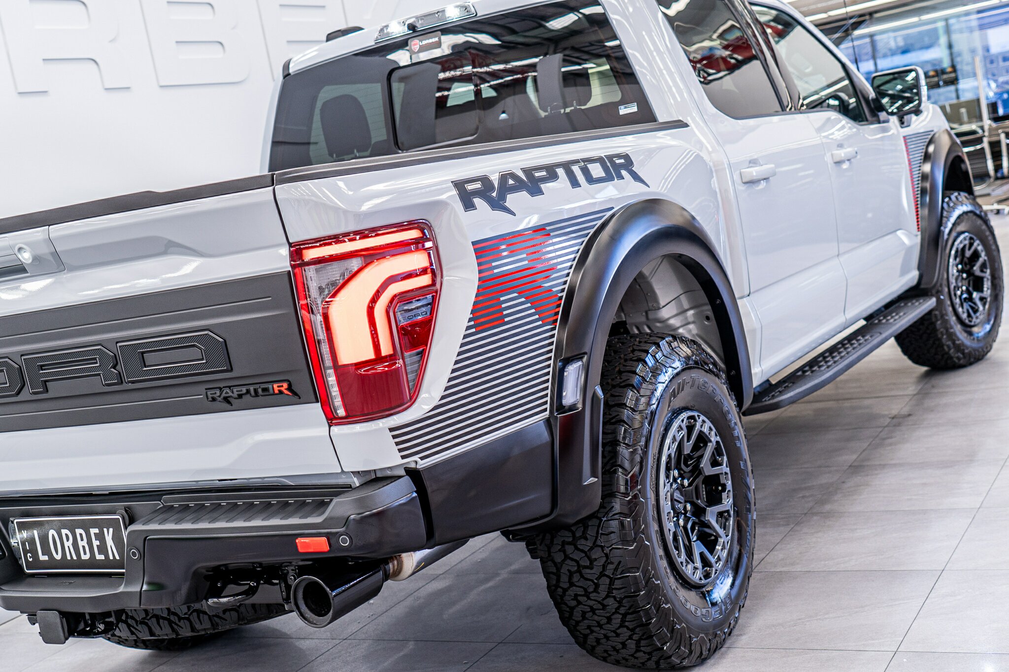 2025 FORD F150 RAPTOR R 10 SP AUTOMATIC 4D UTILITY