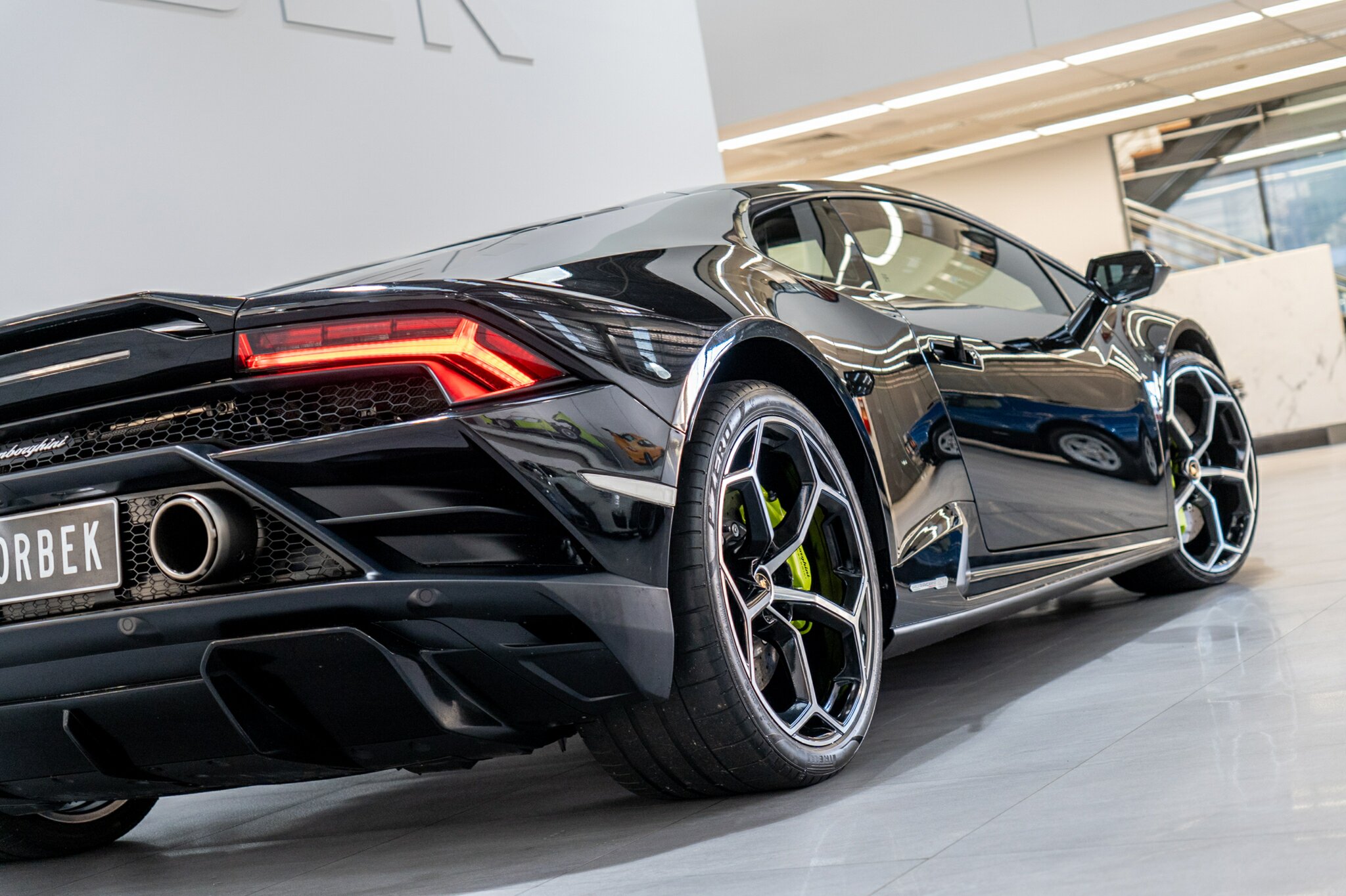 2021 LAMBORGHINI HURACAN 724 MY21 EVO RWD 7 SP AUTO DUAL CLUTCH SEDAN