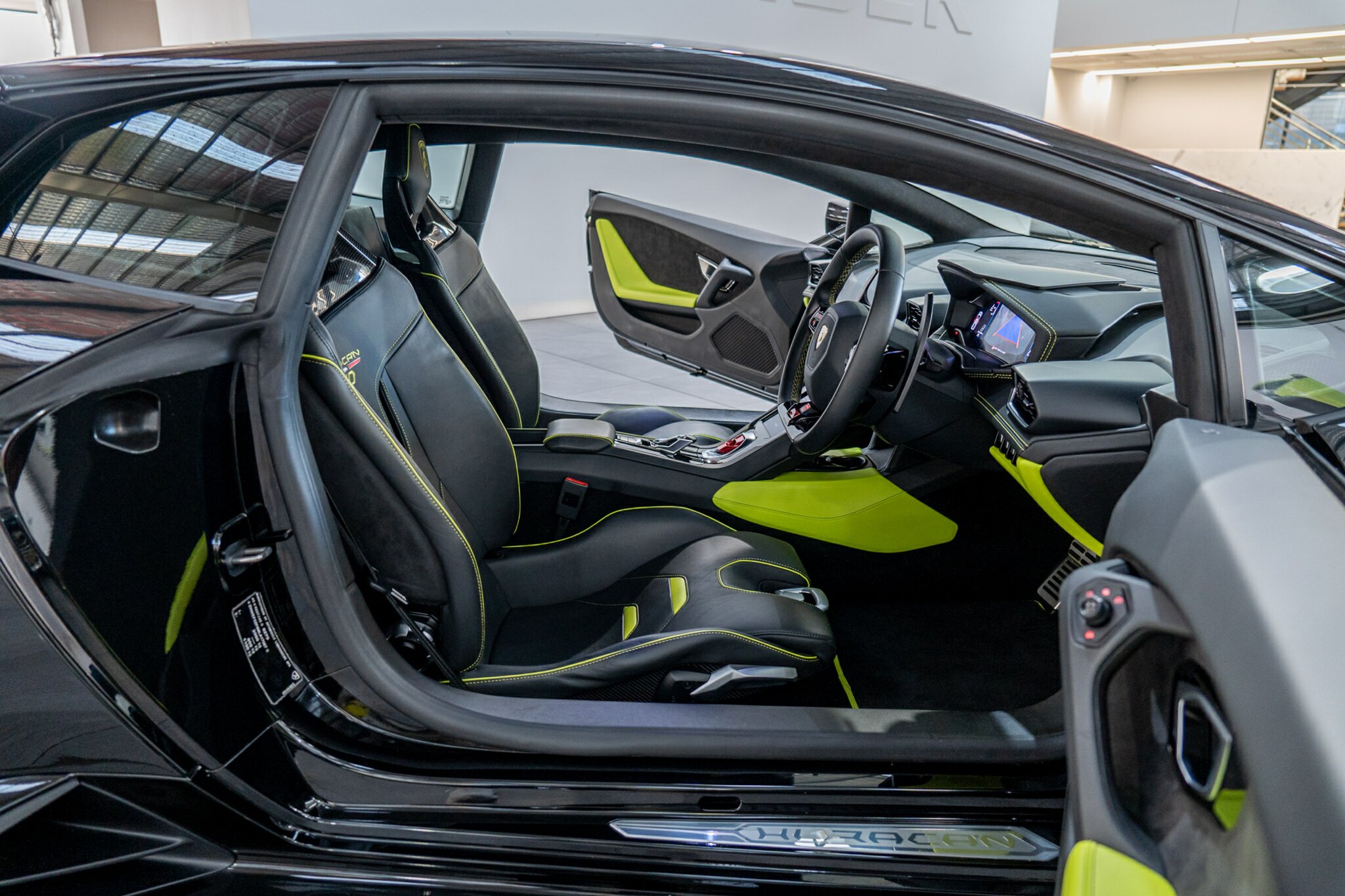 2021 LAMBORGHINI HURACAN 724 MY21 EVO RWD 7 SP AUTO DUAL CLUTCH SEDAN