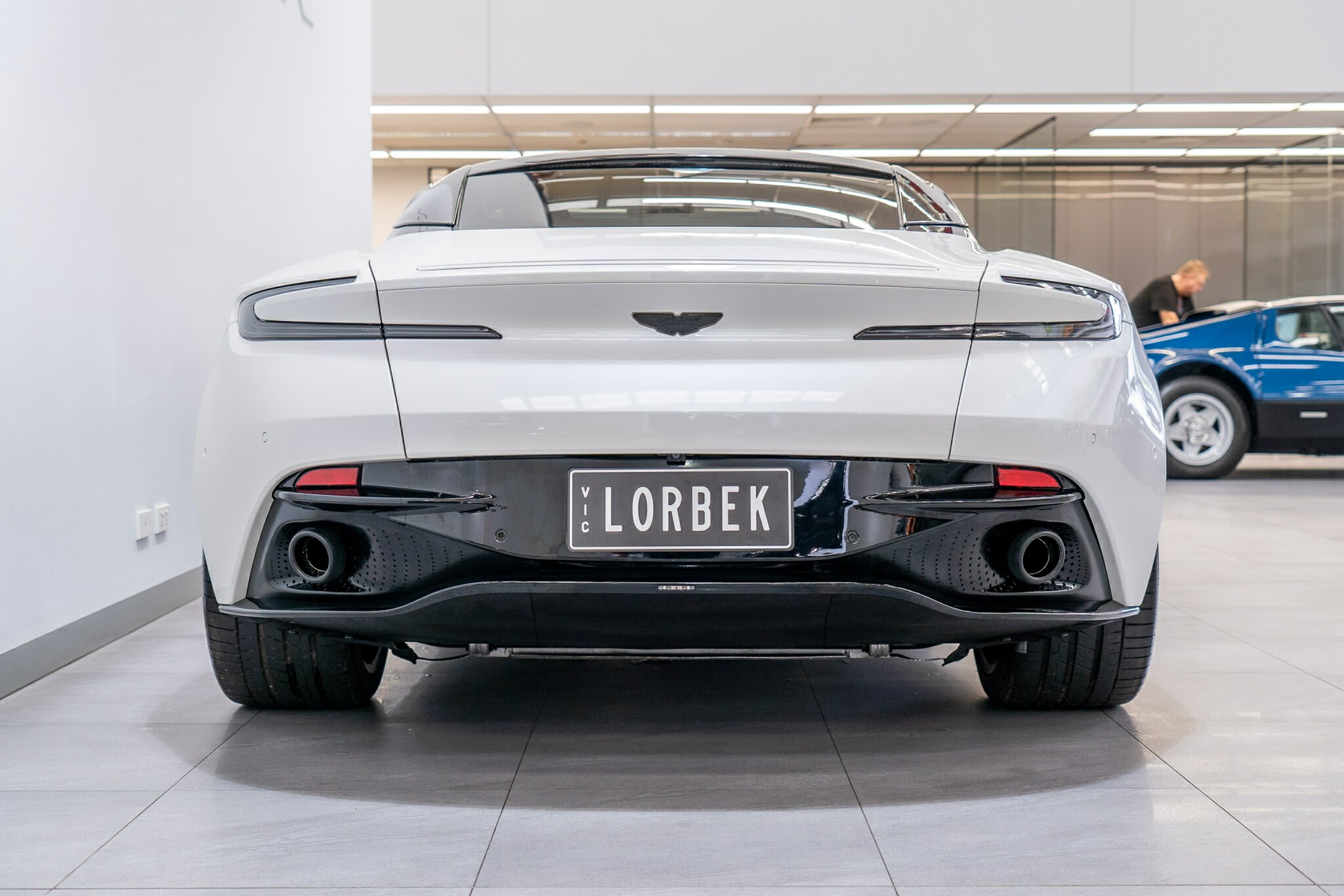 2016 ROYAL FLAIR DESIGNER SERIES 21FT 4 CARAVAN