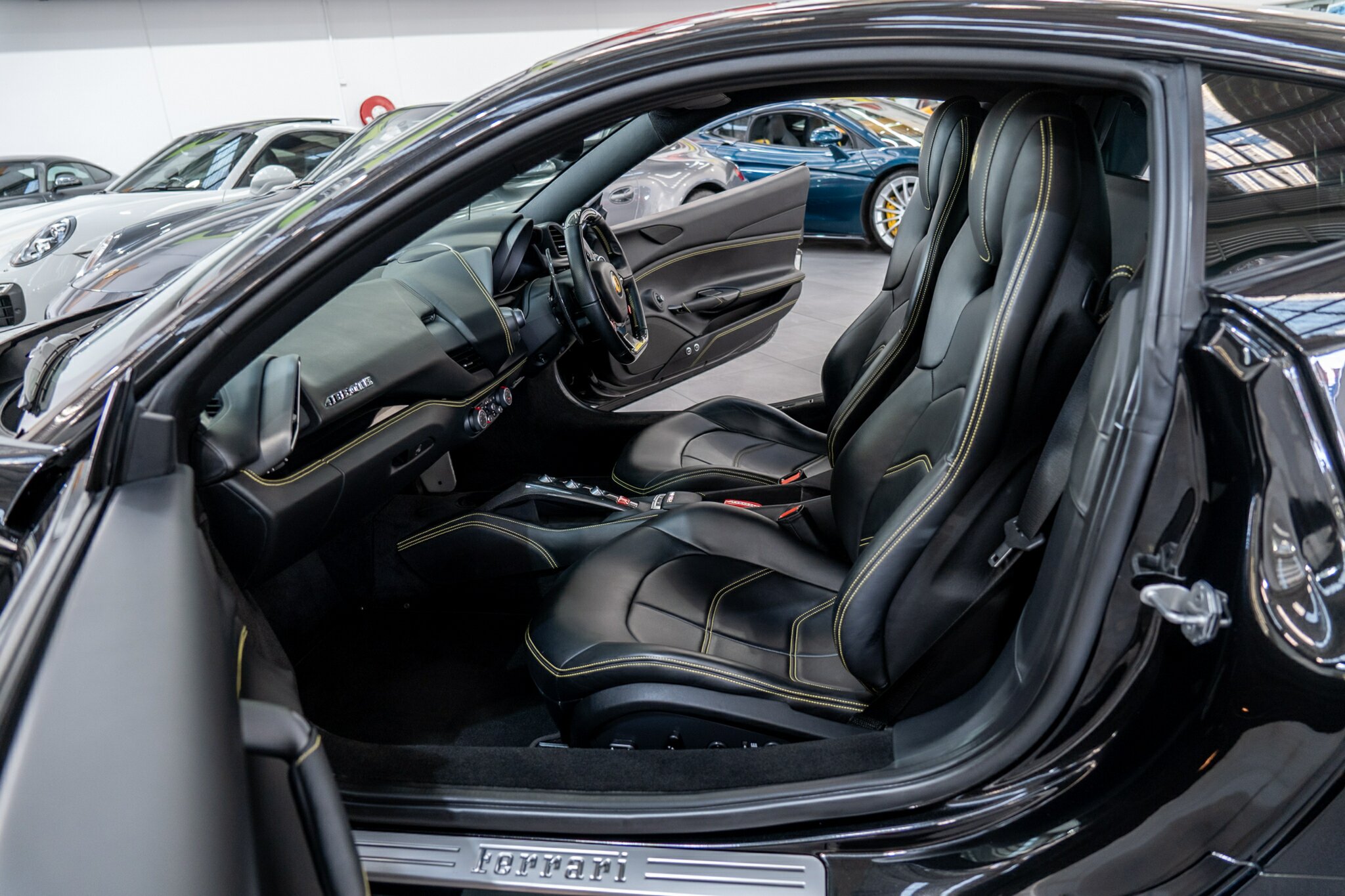 2017 FERRARI 488 GTB 7 SP AUTO MAN DUAL CLUTCH SEDAN