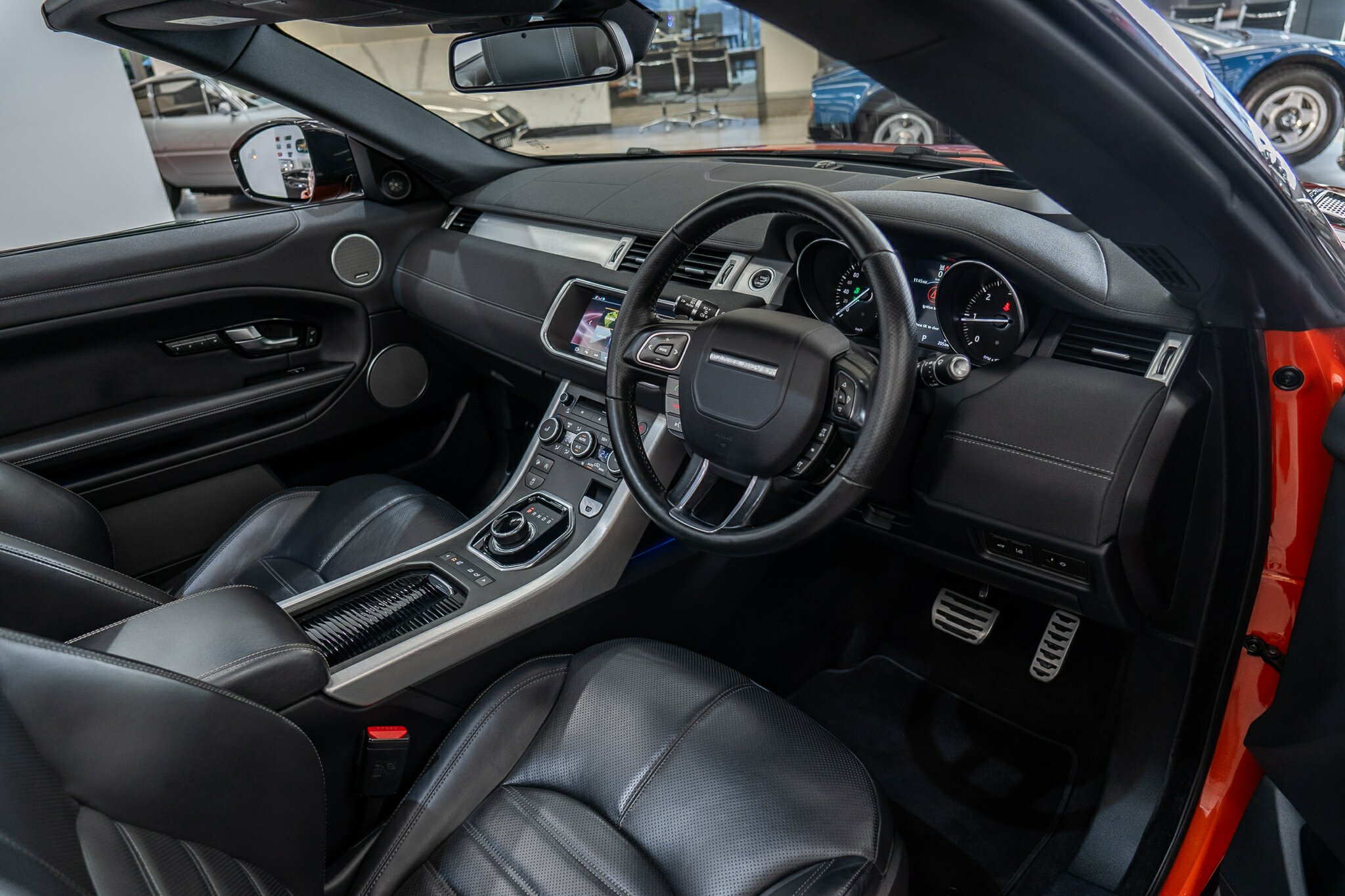 2016 RANGE ROVER EVOQUE LV MY17 TD4 180 HSE DYNAMIC 9 SP AUTOMATIC 2D CONVERTIBLE