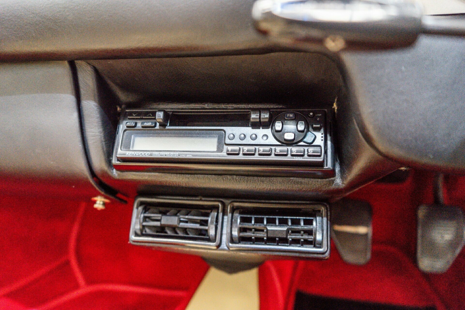 1977 FERRARI 308 GTB 5 SP MANUAL 2D COUPE