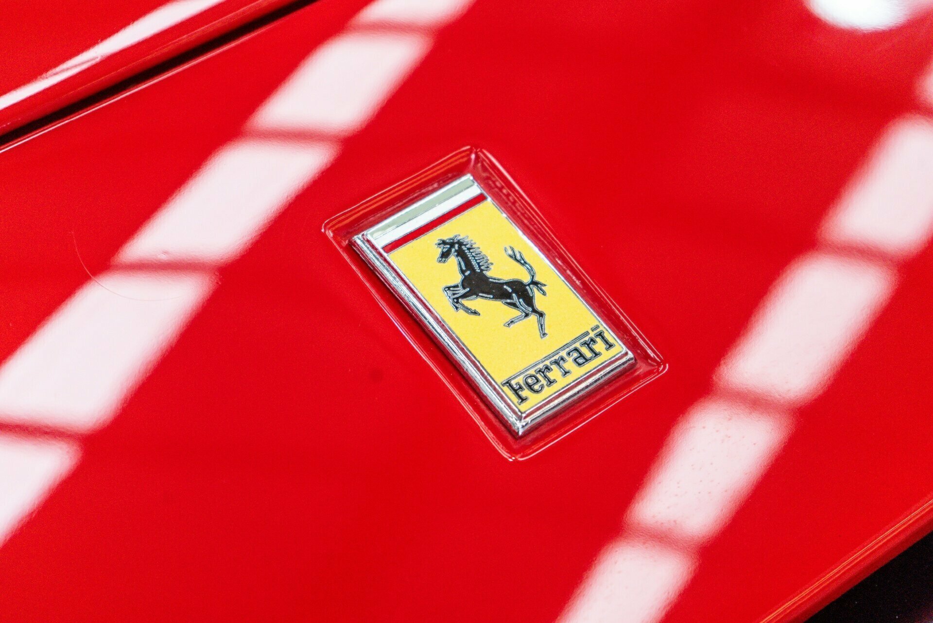 1977 FERRARI 308 GTB 5 SP MANUAL 2D COUPE