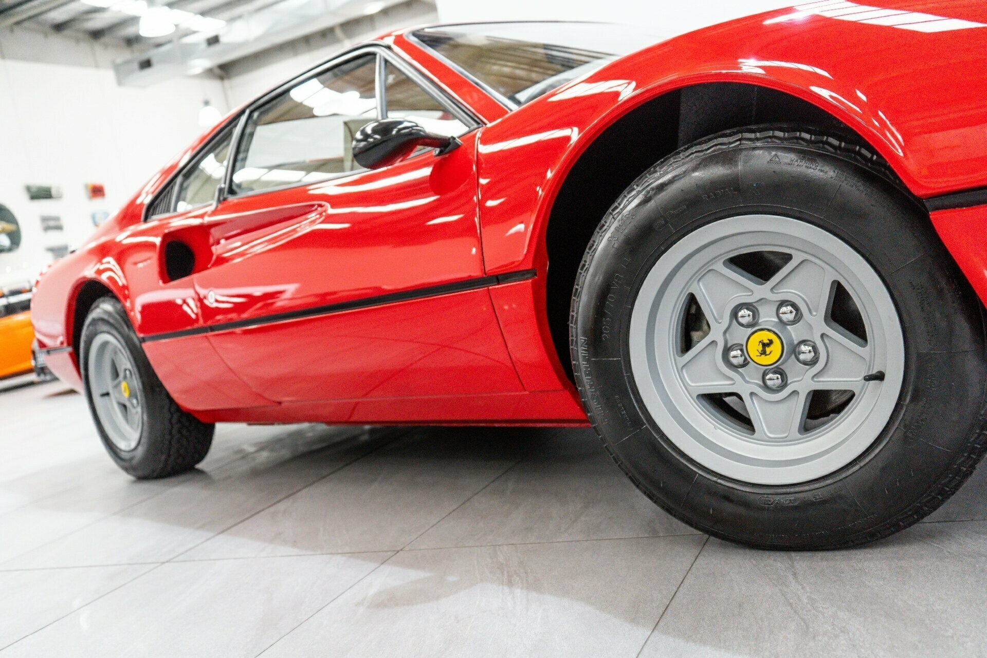 1977 FERRARI 308 GTB 5 SP MANUAL 2D COUPE