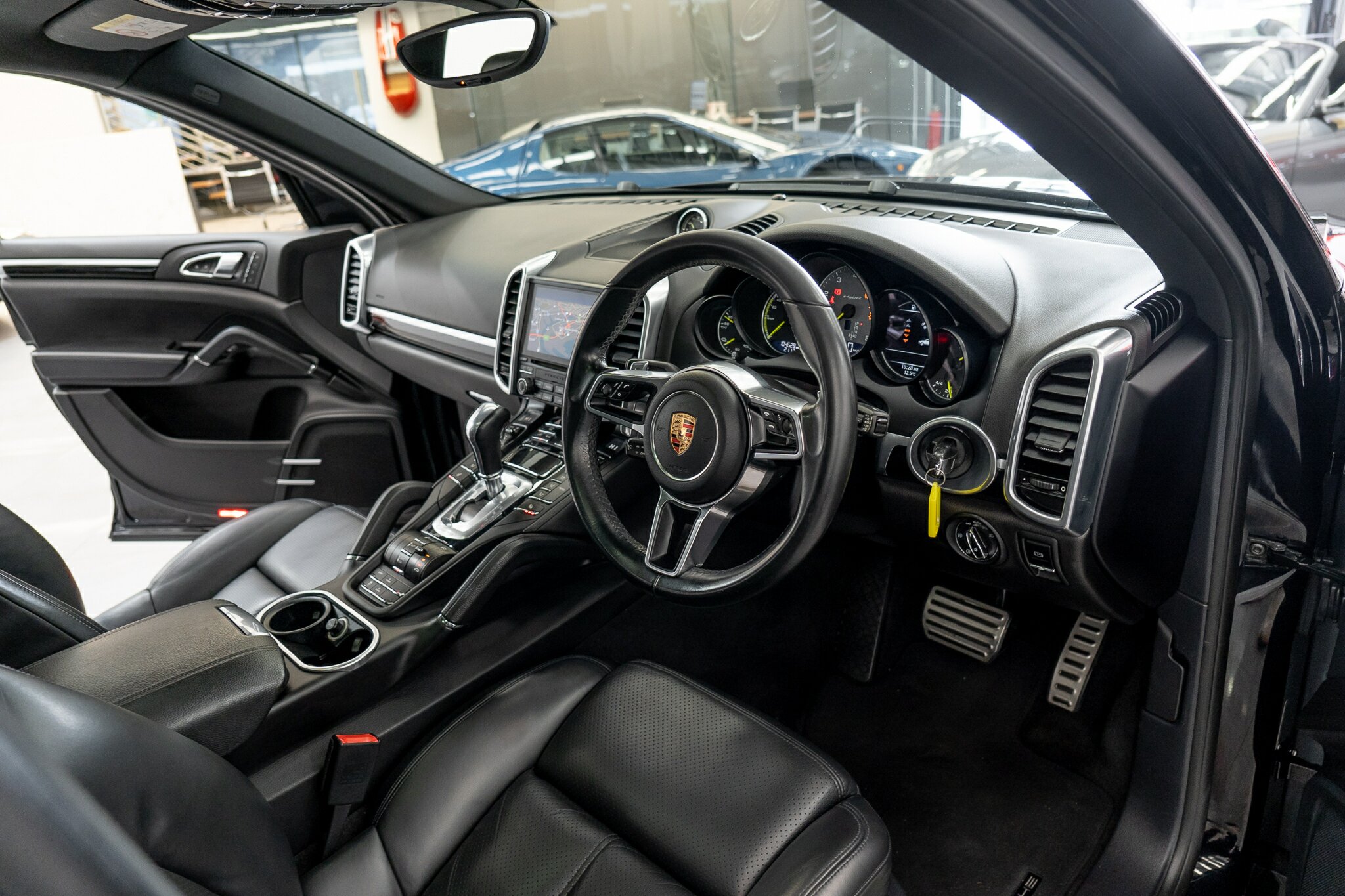 2016 PORSCHE CAYENNE SERIES 2 MY17 S E-HYBRID 8 SP AUTOMATIC TIPTRONIC 4D WAGON