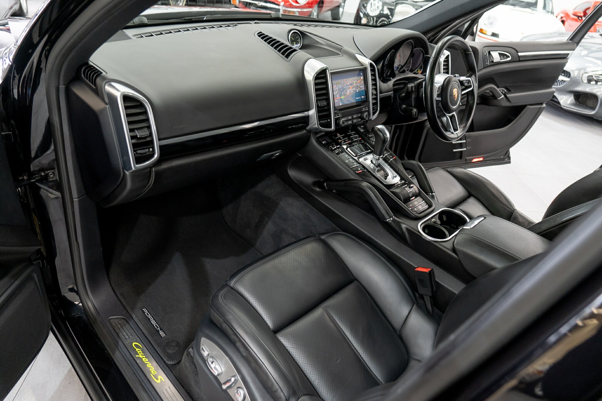 2016 PORSCHE CAYENNE SERIES 2 MY17 S E-HYBRID 8 SP AUTOMATIC TIPTRONIC 4D WAGON