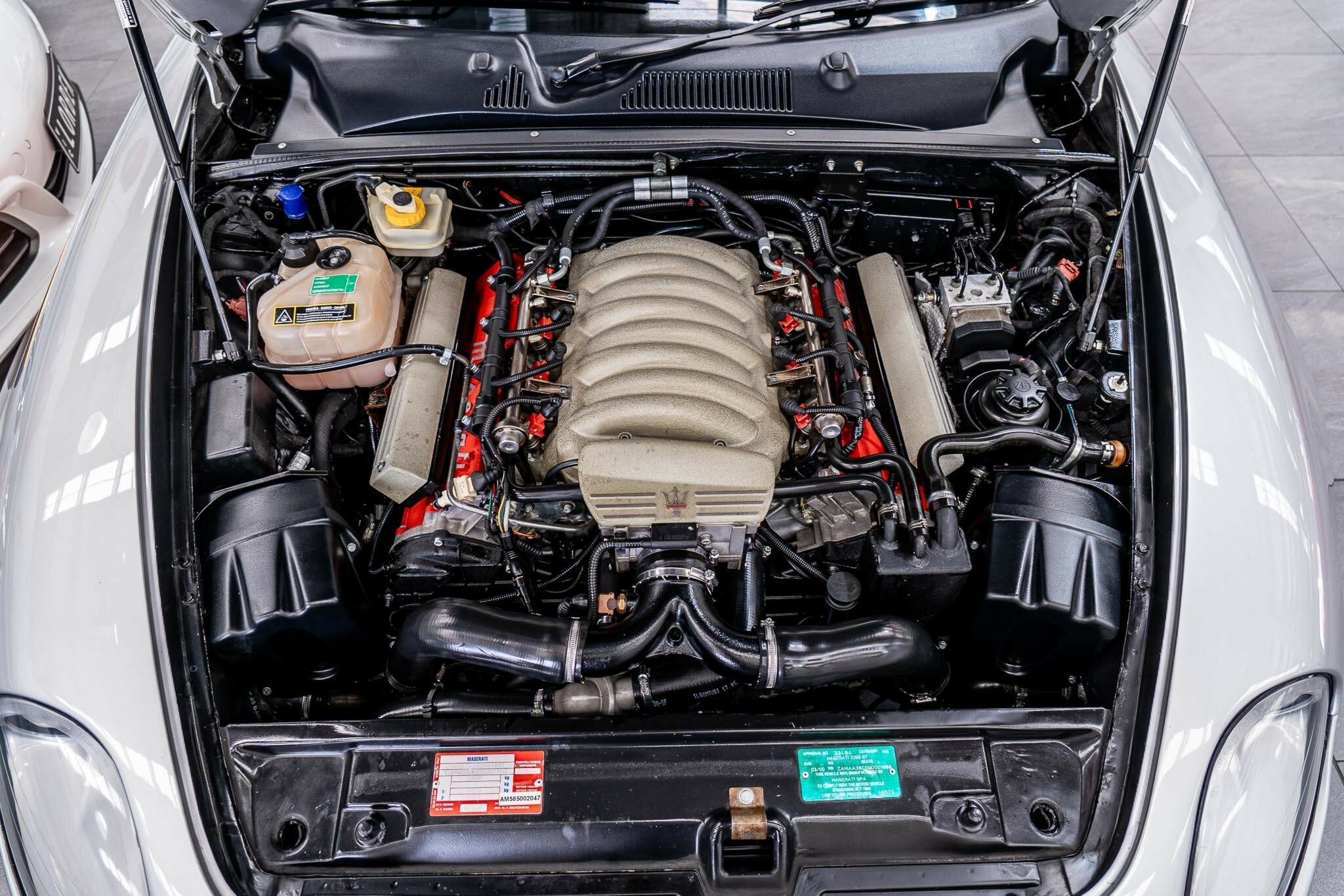 2000 MASERATI 3200 GT 6 SP MANUAL 2D COUPE