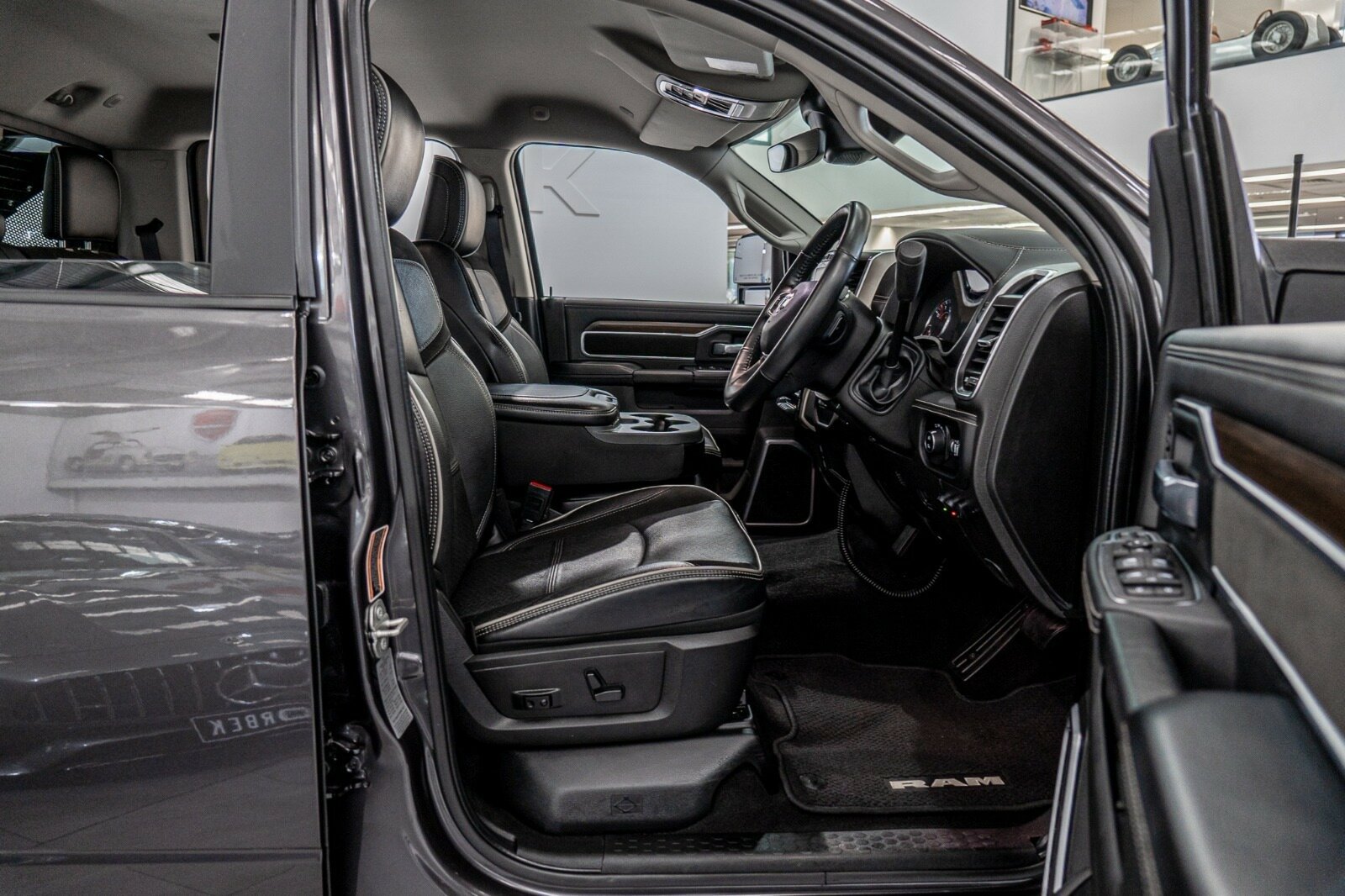 2023 RAM 2500 DJII LARAMIE 6 SP AUTOMATIC CREW CAB UTILITY