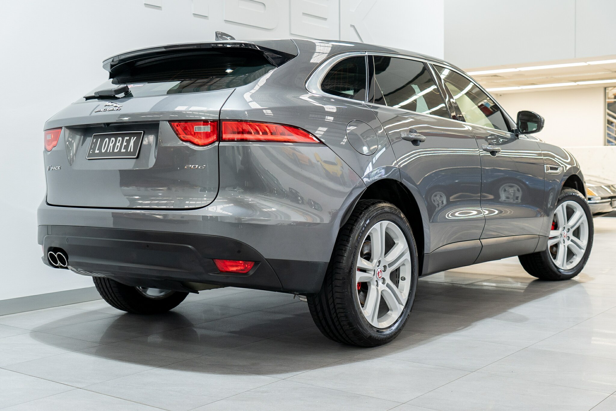 2017 JAGUAR F-PACE MY18 20d Prestige RWD 8 SP AUTOMATIC 4D WAGON