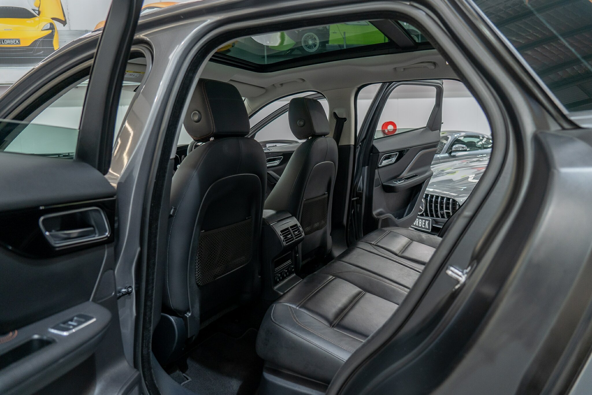 2017 JAGUAR F-PACE MY18 20d Prestige RWD 8 SP AUTOMATIC 4D WAGON