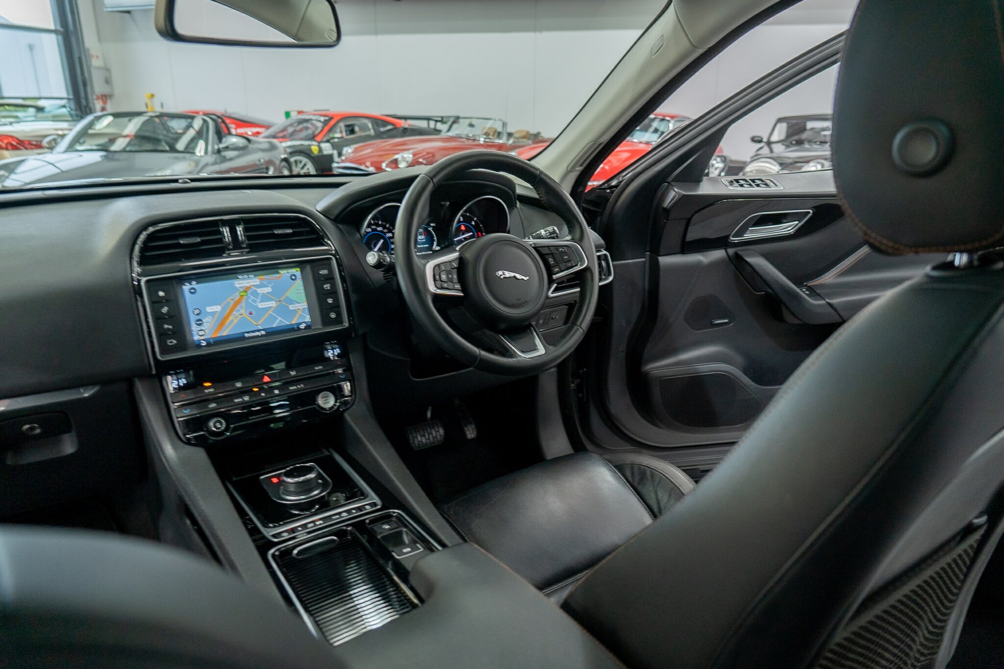 2017 JAGUAR F-PACE MY18 20d Prestige RWD 8 SP AUTOMATIC 4D WAGON
