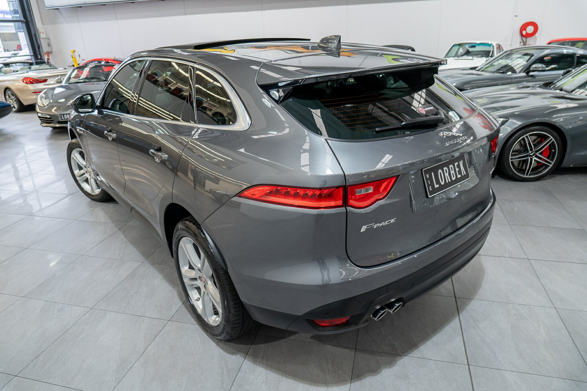 2017 JAGUAR F-PACE MY18 20d Prestige RWD 8 SP AUTOMATIC 4D WAGON