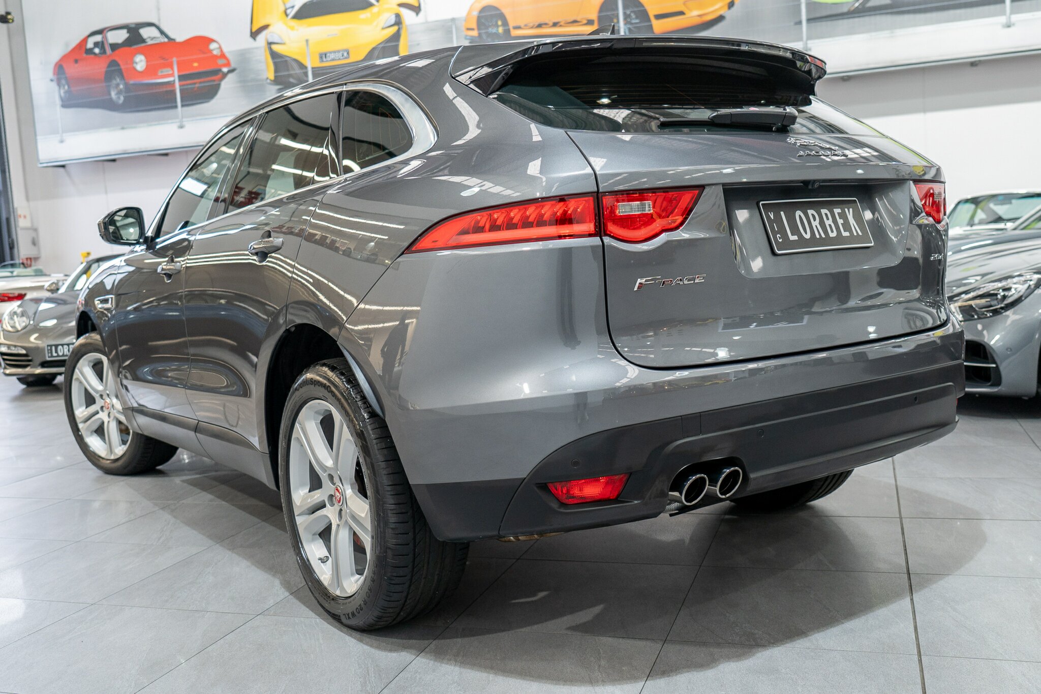 2017 JAGUAR F-PACE MY18 20d Prestige RWD 8 SP AUTOMATIC 4D WAGON