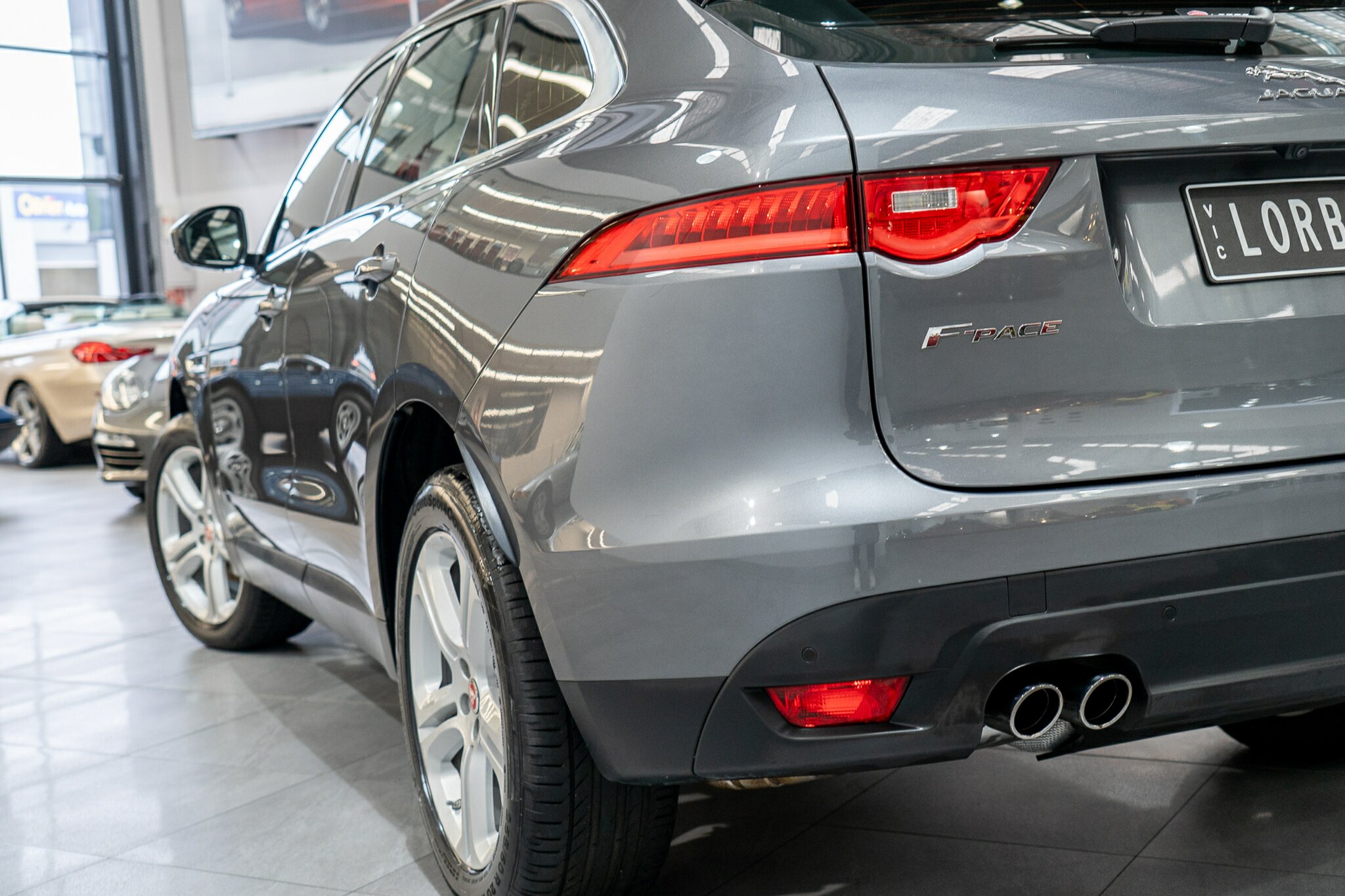 2017 JAGUAR F-PACE MY18 20d Prestige RWD 8 SP AUTOMATIC 4D WAGON