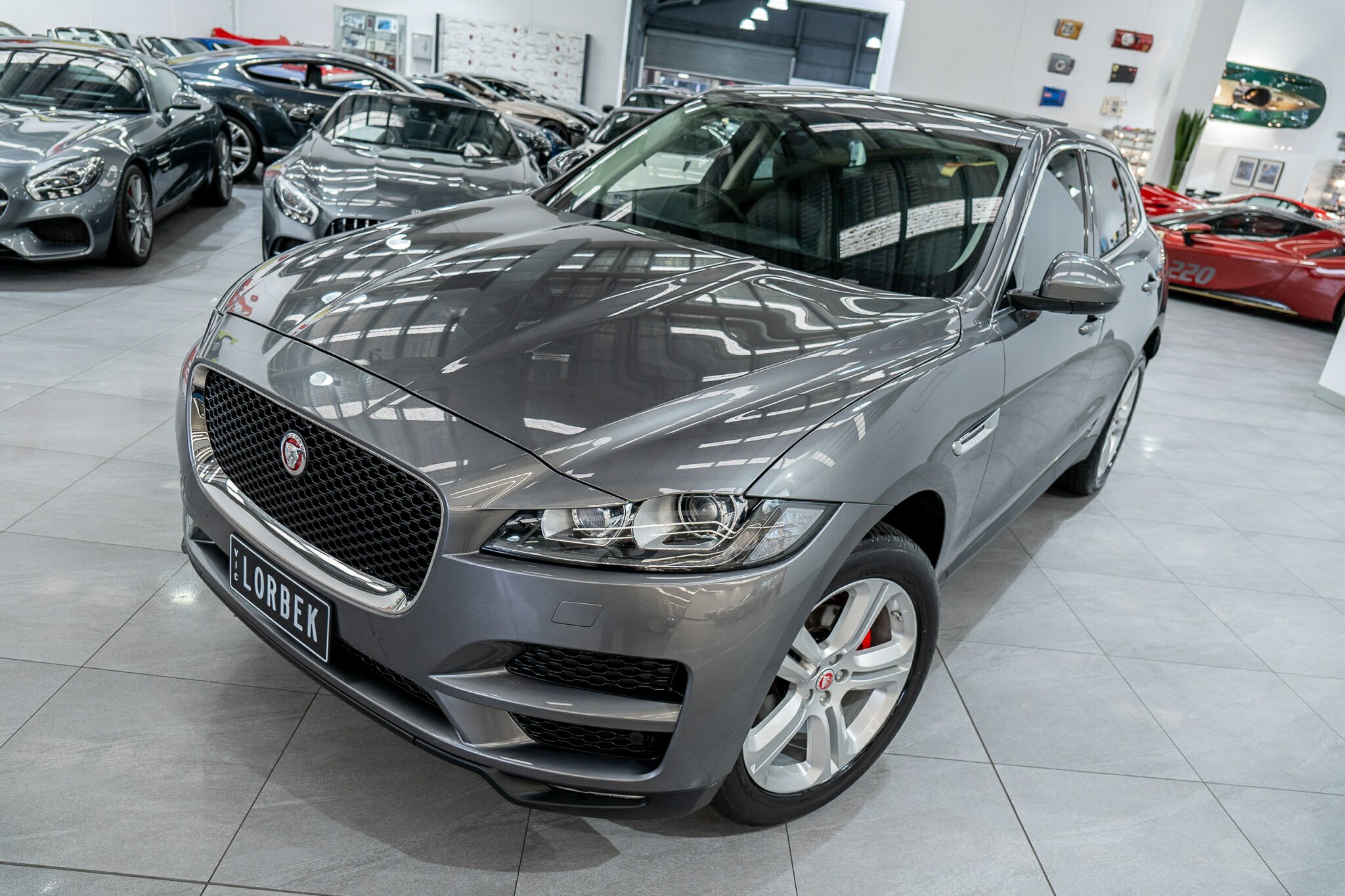 2017 JAGUAR F-PACE MY18 20d Prestige RWD 8 SP AUTOMATIC 4D WAGON