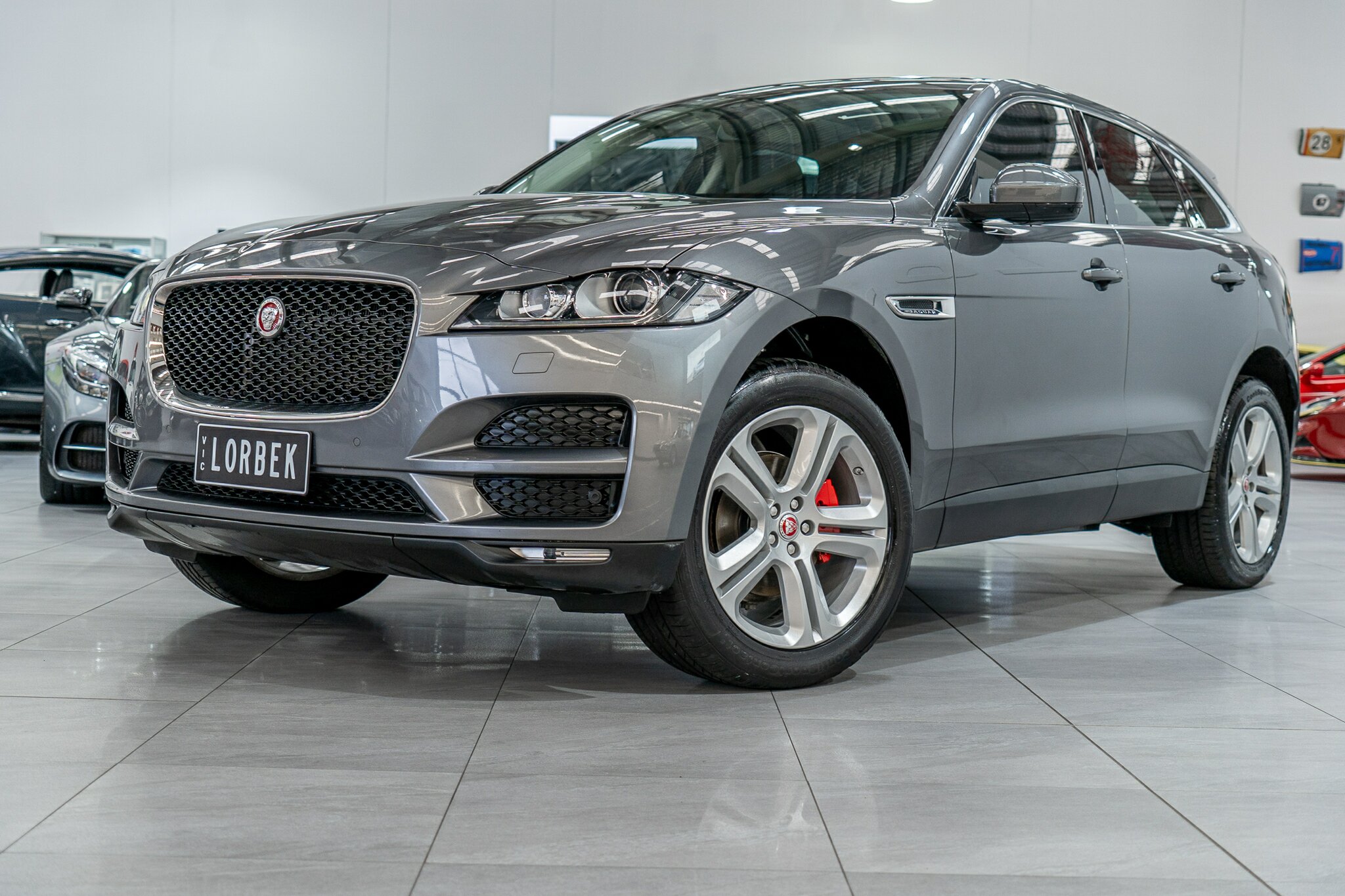 2017 JAGUAR F-PACE MY18 20d Prestige RWD 8 SP AUTOMATIC 4D WAGON