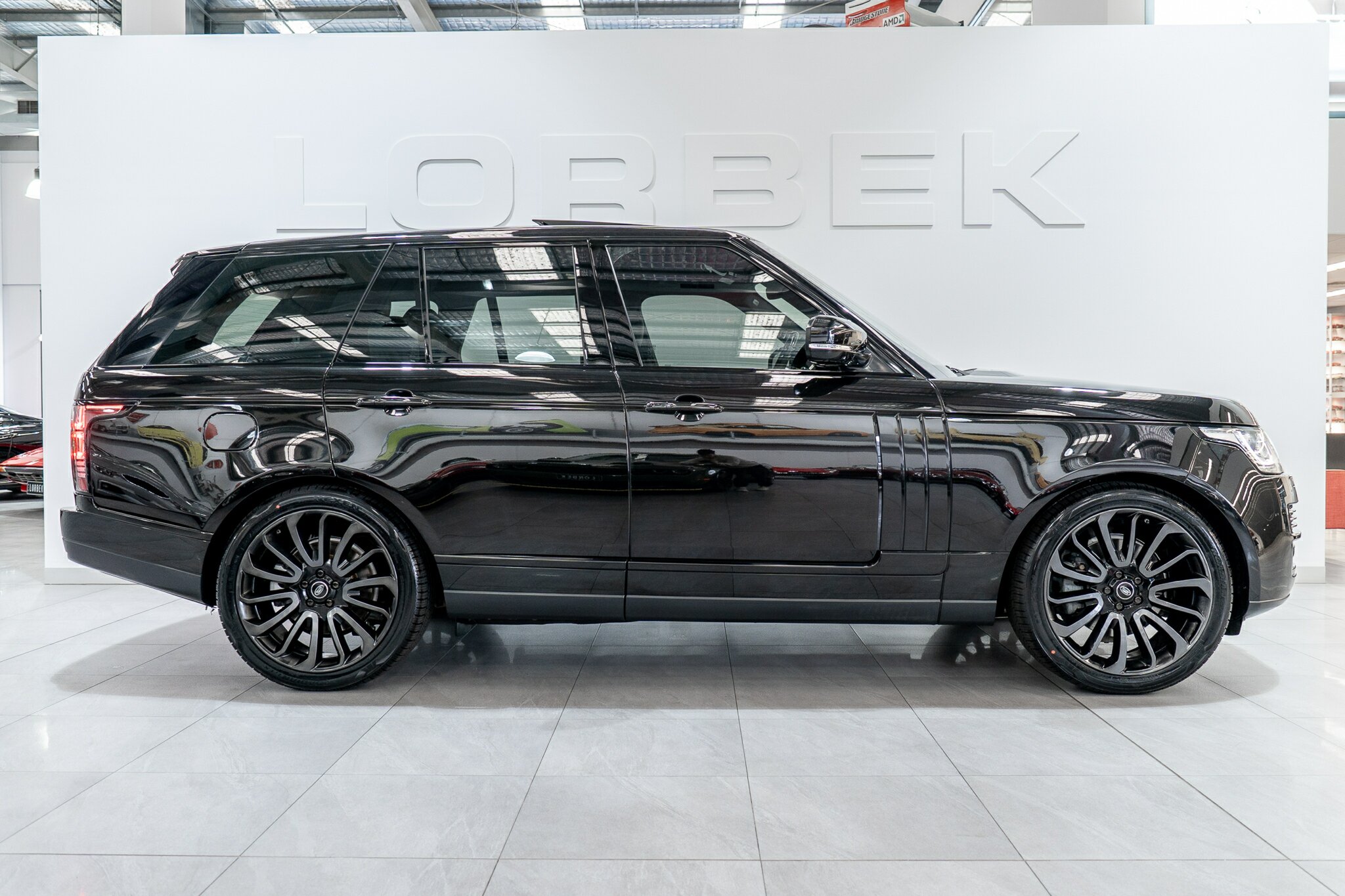 2016 RANGE ROVER RANGE ROVER LG MY17 VOGUE TDV6 8 SP AUTOMATIC 4D WAGON
