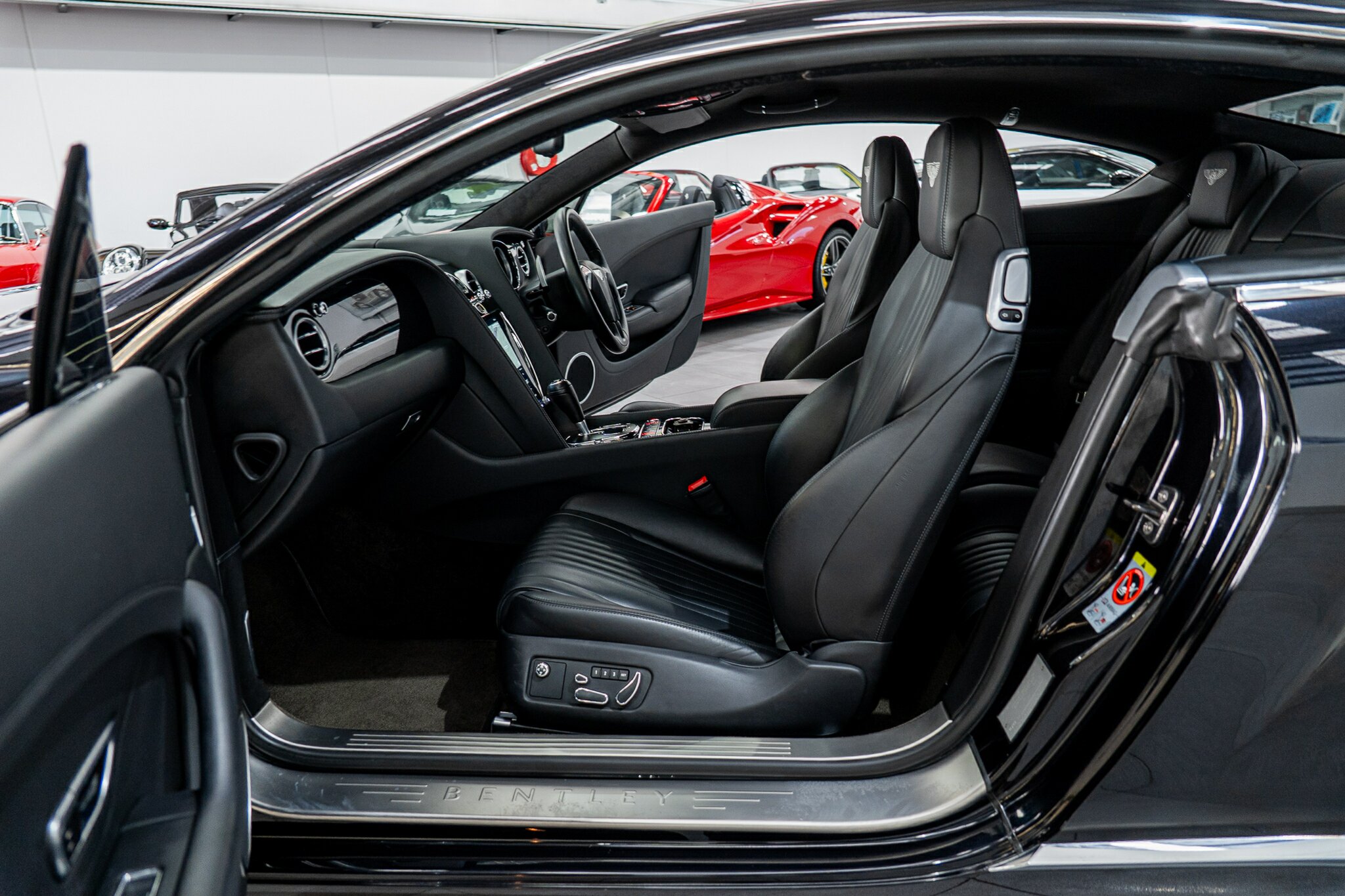 2015 BENTLEY CONTINENTAL 3W MY16 GT V8 8 SP AUTOMATIC SEQUENTIAL SEDAN