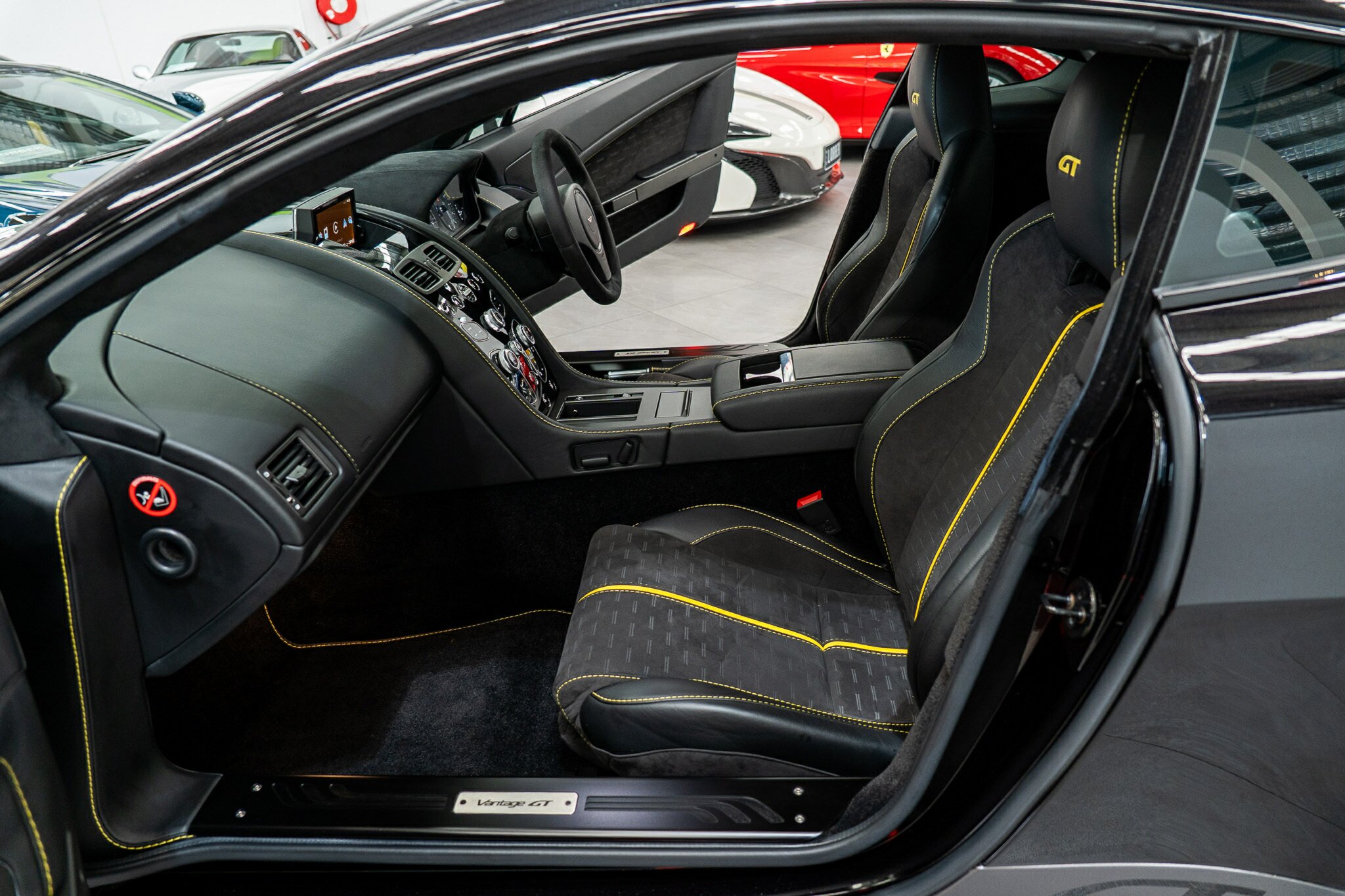 2016 ASTON MARTIN V8 MY16 VANTAGE GT 7 SP AUTOMATIC SEDAN