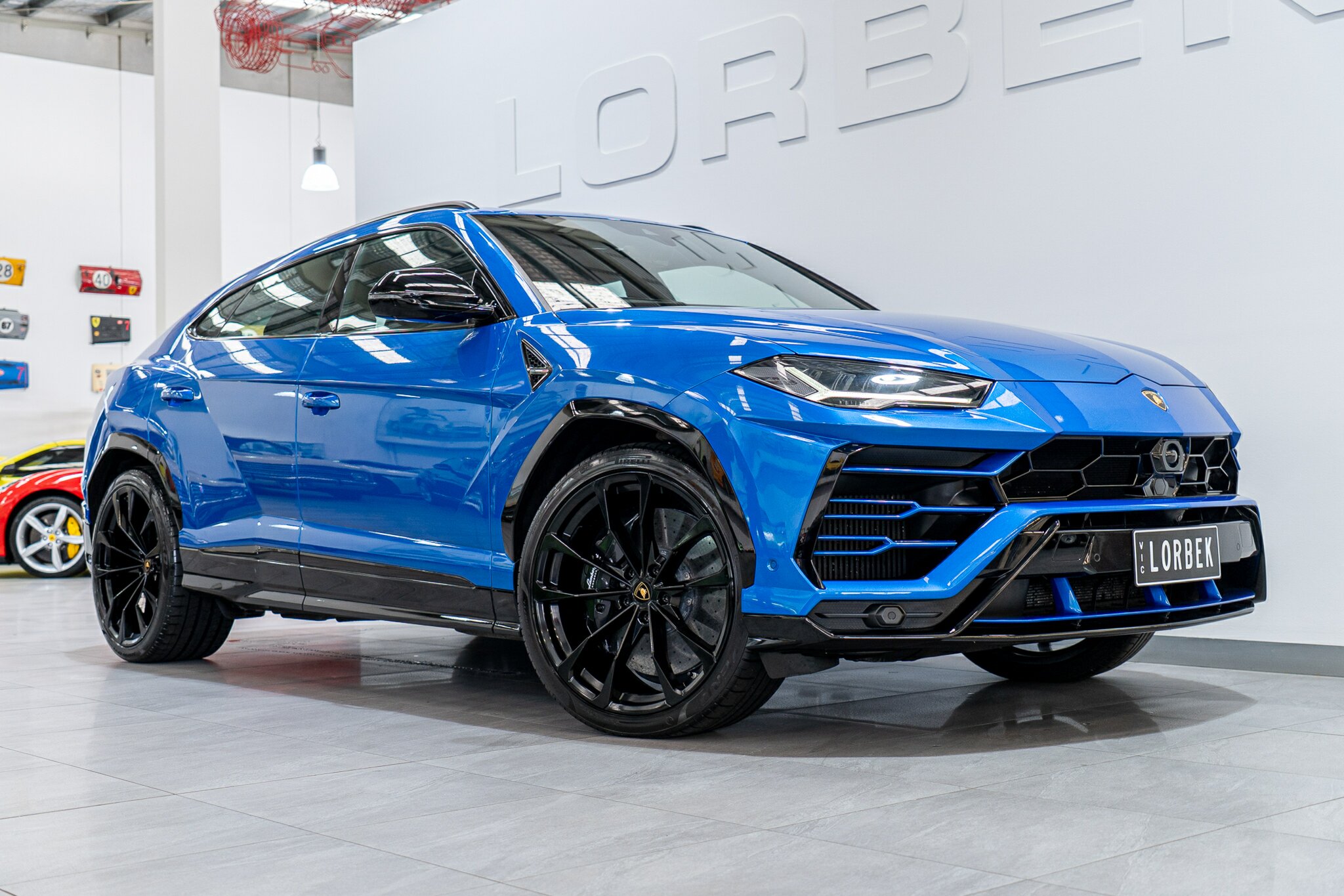 2019 LAMBORGHINI URUS 636 MY19 4 SEAT 8 SP AUTOMATIC 4D WAGON