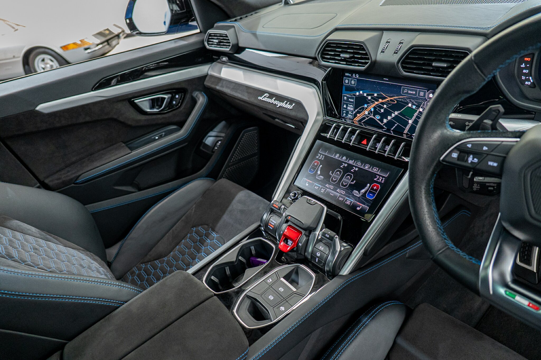 2019 LAMBORGHINI URUS 636 MY19 4 SEAT 8 SP AUTOMATIC 4D WAGON