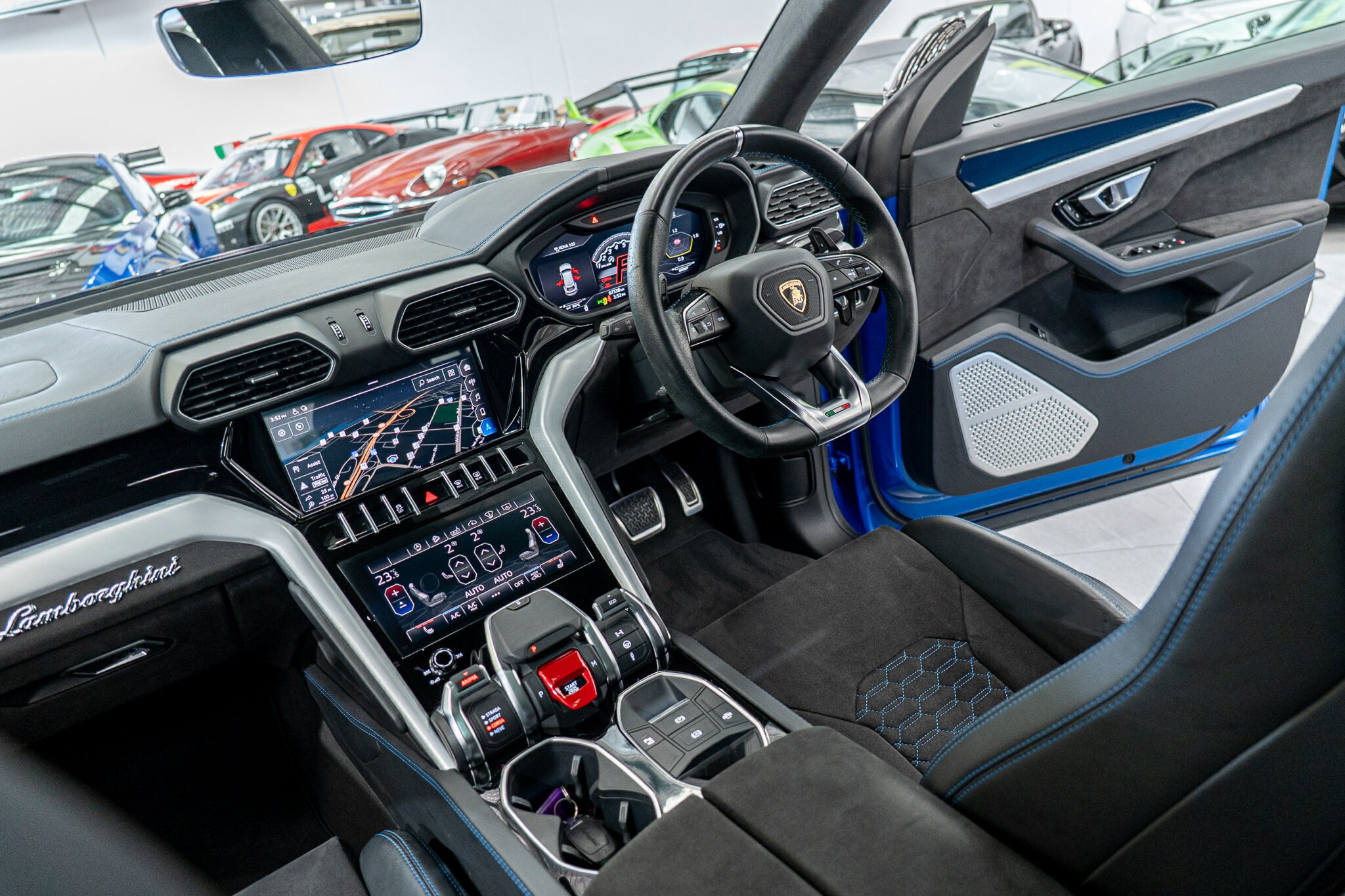 2019 LAMBORGHINI URUS 636 MY19 4 SEAT 8 SP AUTOMATIC 4D WAGON