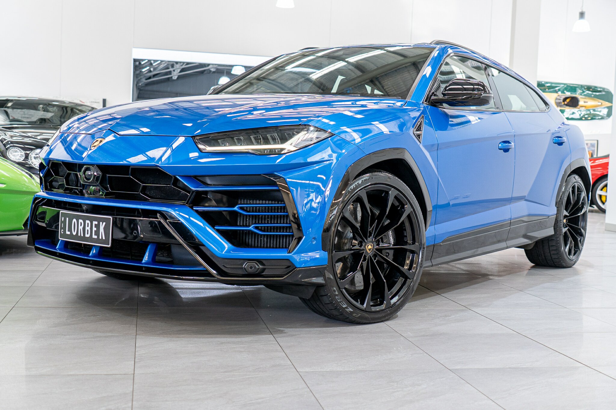 2019 LAMBORGHINI URUS 636 MY19 4 SEAT 8 SP AUTOMATIC 4D WAGON