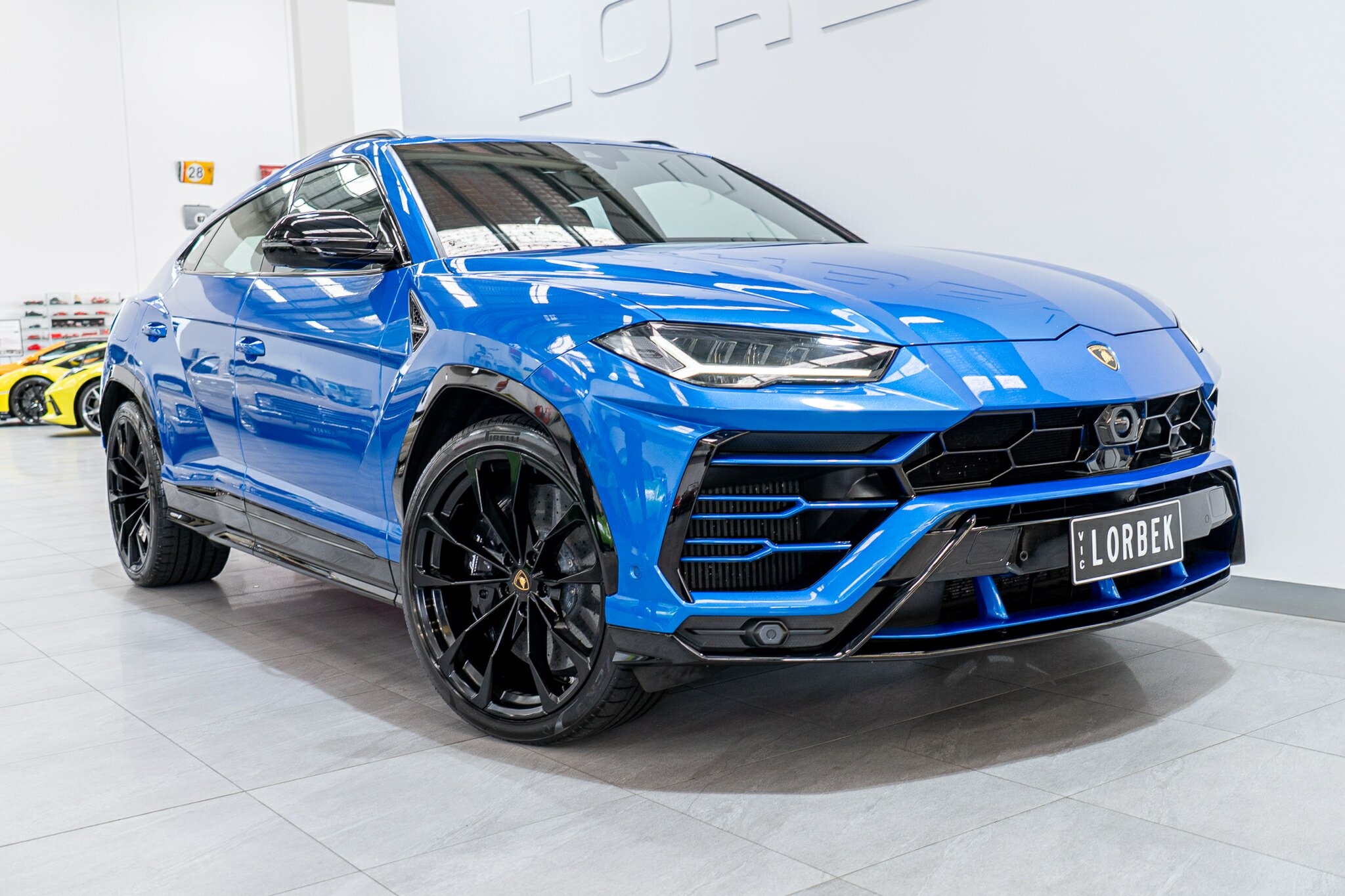 2019 LAMBORGHINI URUS 636 MY19 4 SEAT 8 SP AUTOMATIC 4D WAGON