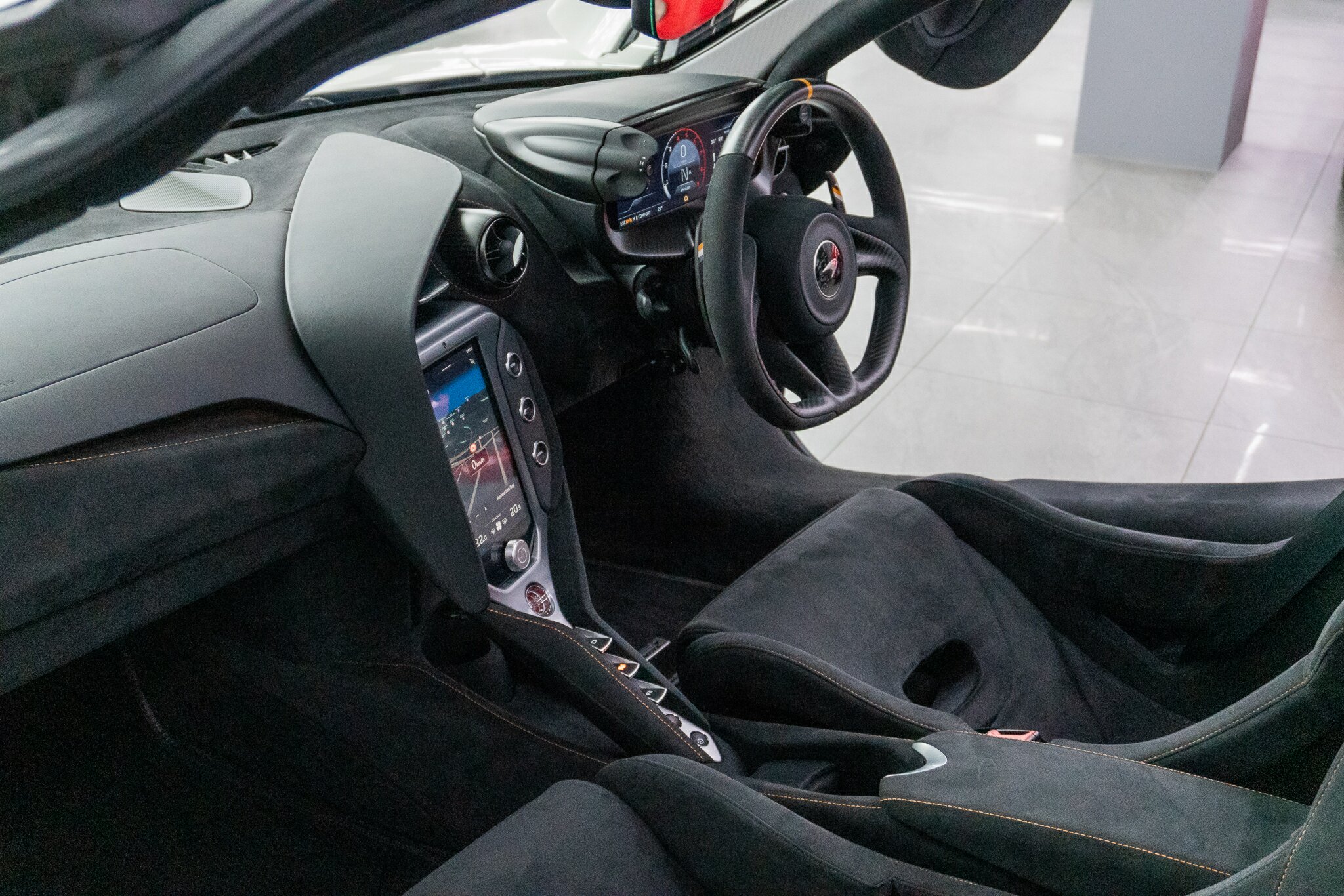 2024 MCLAREN 750S MY24 7 SP AUTO DUAL CLUTCH SEDAN