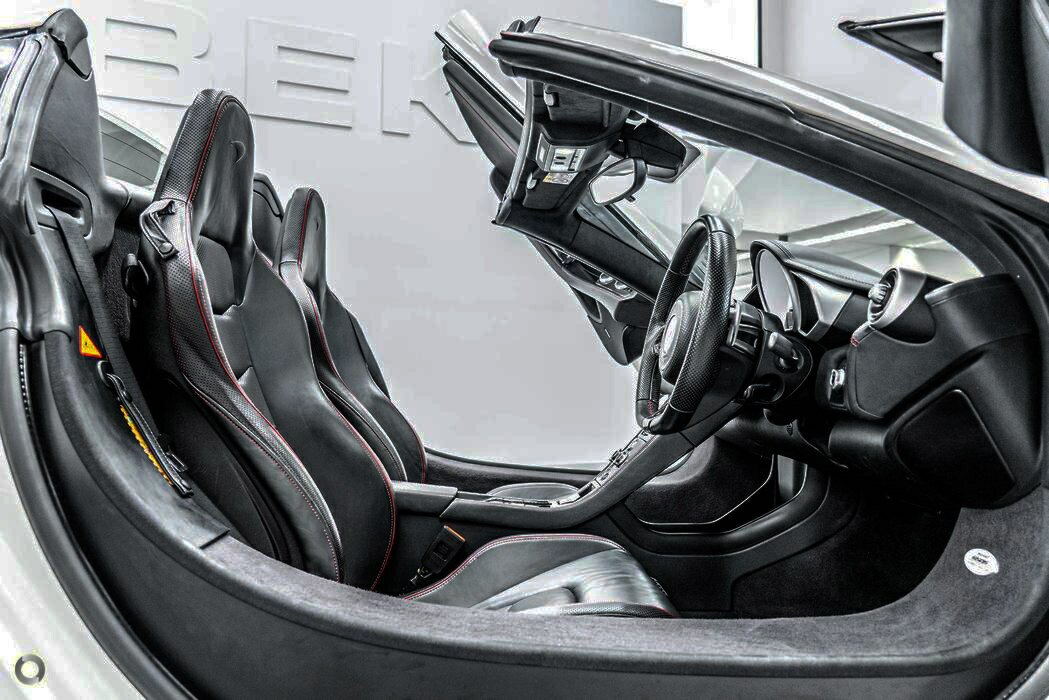2016 MCLAREN 650S 7 SP AUTOMATIC 2D CONVERTIBLE
