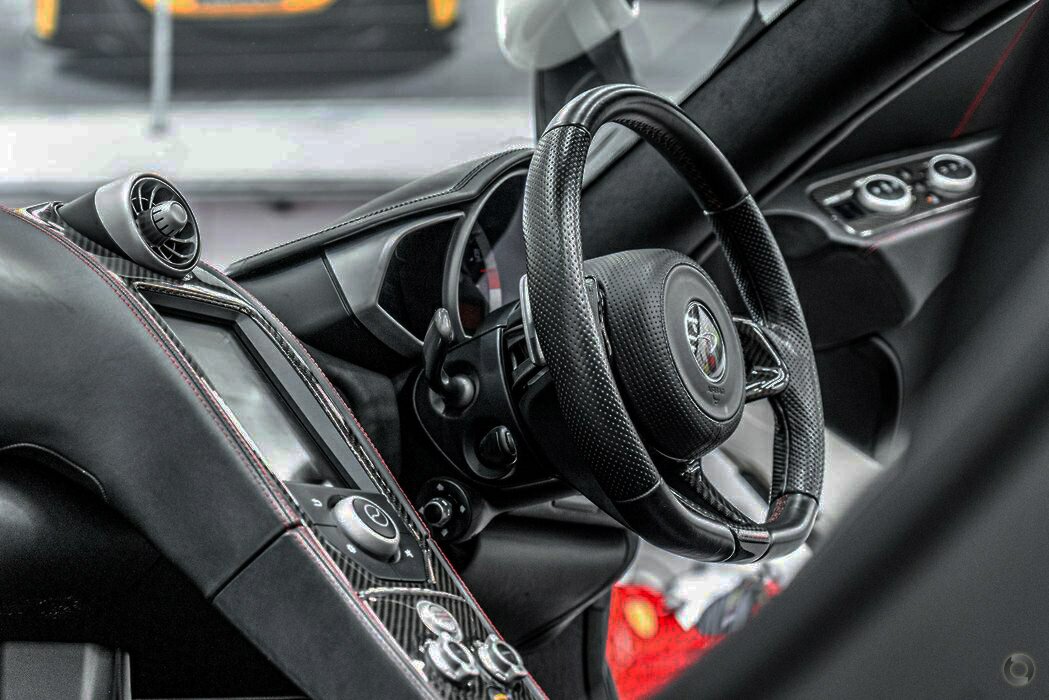 2016 MCLAREN 650S 7 SP AUTOMATIC 2D CONVERTIBLE