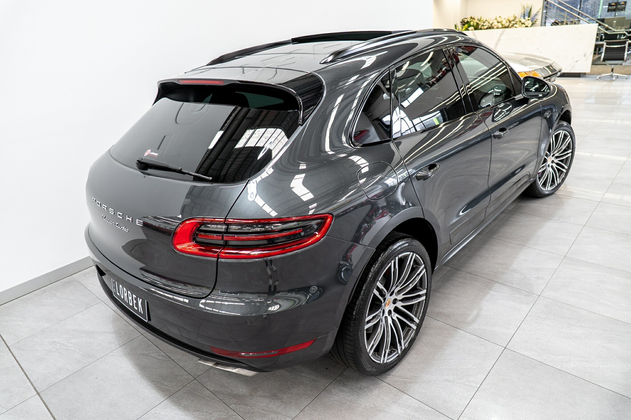 2016 PORSCHE MACAN MY17 TURBO 7 SP AUTO DUAL CLUTCH 4D WAGON