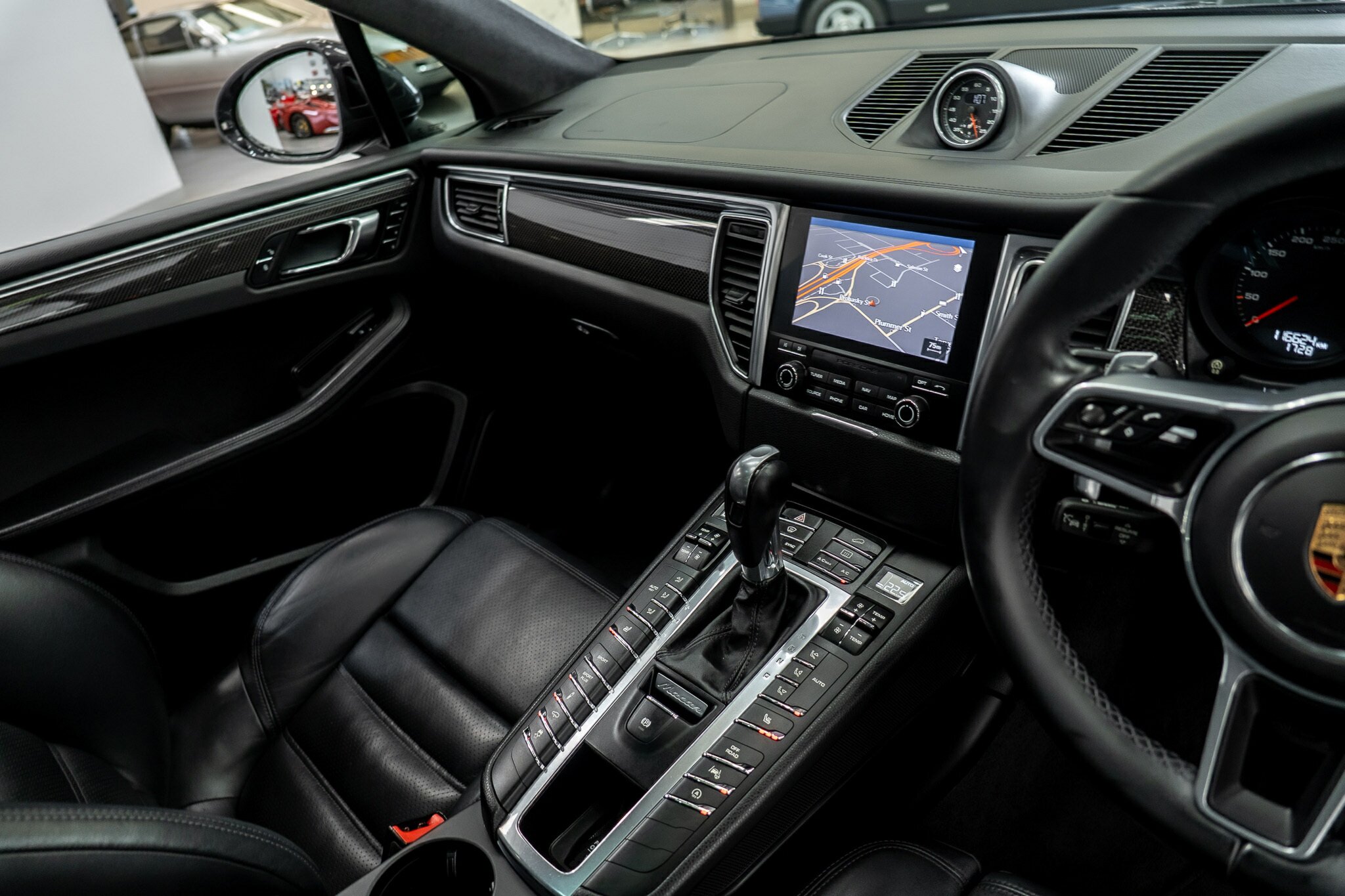 2016 PORSCHE MACAN MY17 TURBO 7 SP AUTO DUAL CLUTCH 4D WAGON