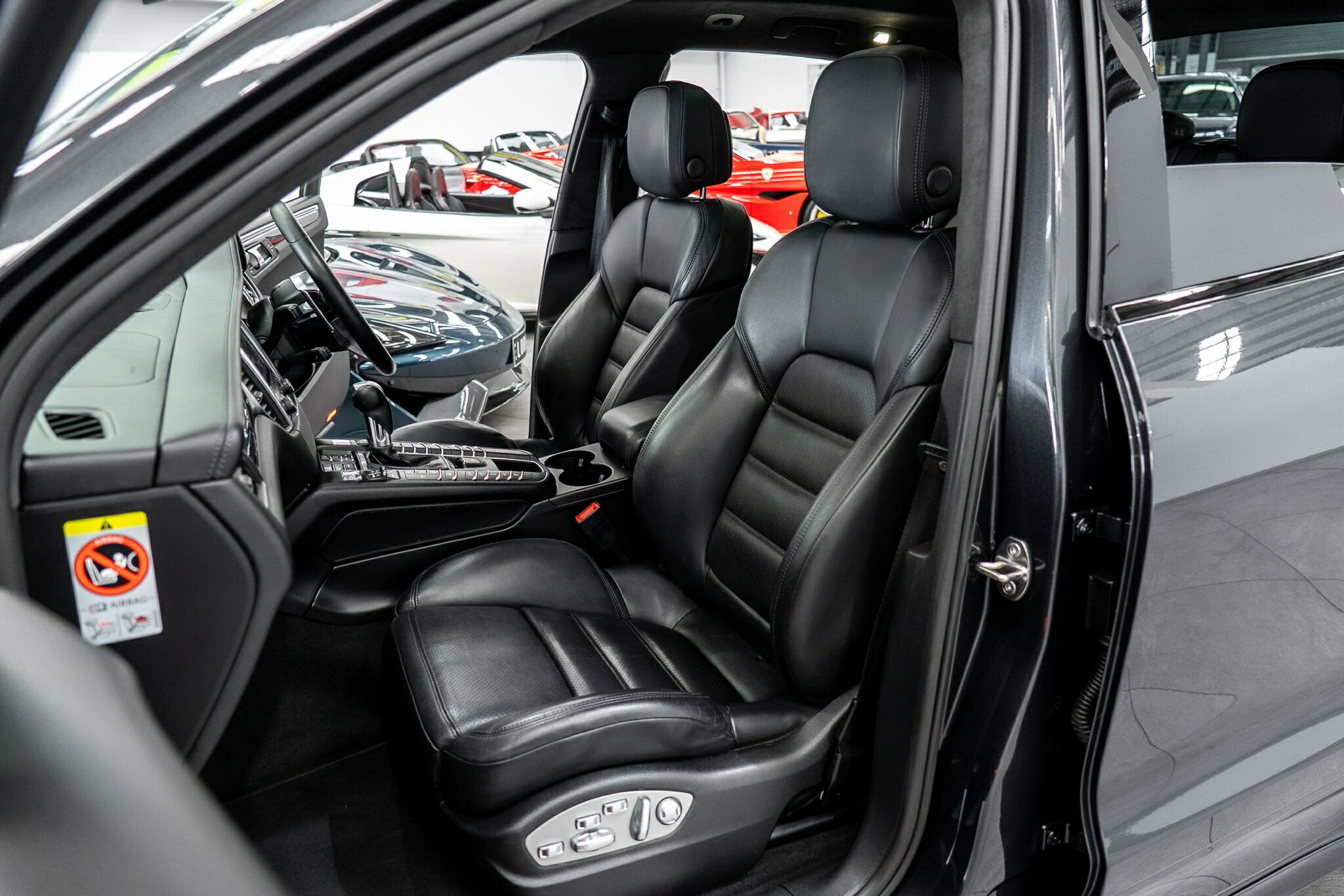 2016 PORSCHE MACAN MY17 TURBO 7 SP AUTO DUAL CLUTCH 4D WAGON