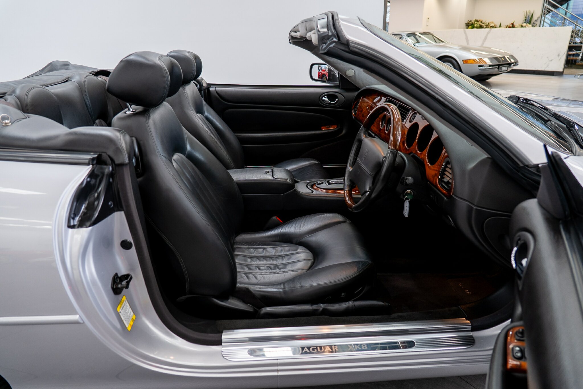 2002 JAGUAR XK8 MY03 6 SP AUTOMATIC 2D CONVERTIBLE