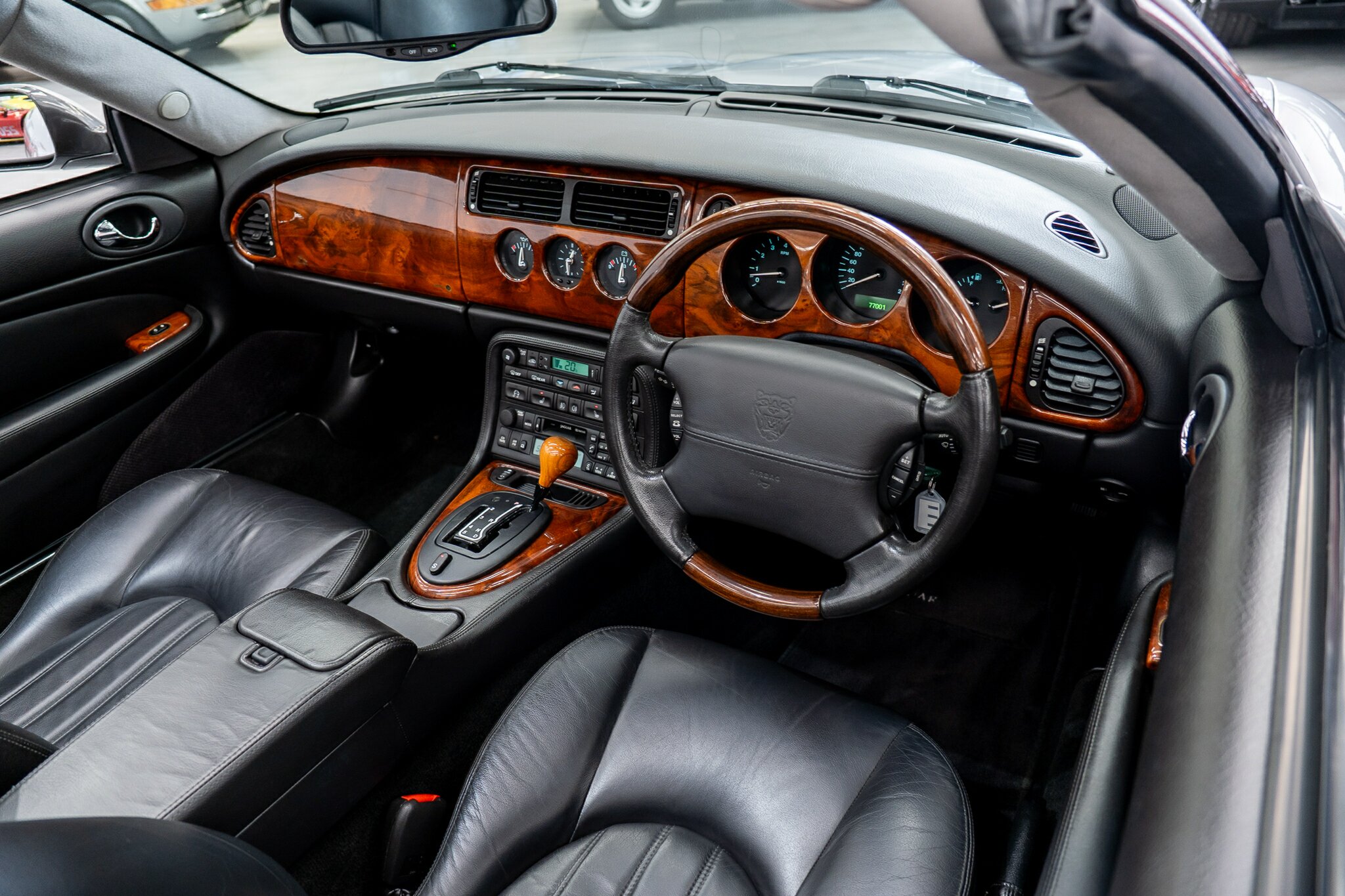 2002 JAGUAR XK8 MY03 6 SP AUTOMATIC 2D CONVERTIBLE