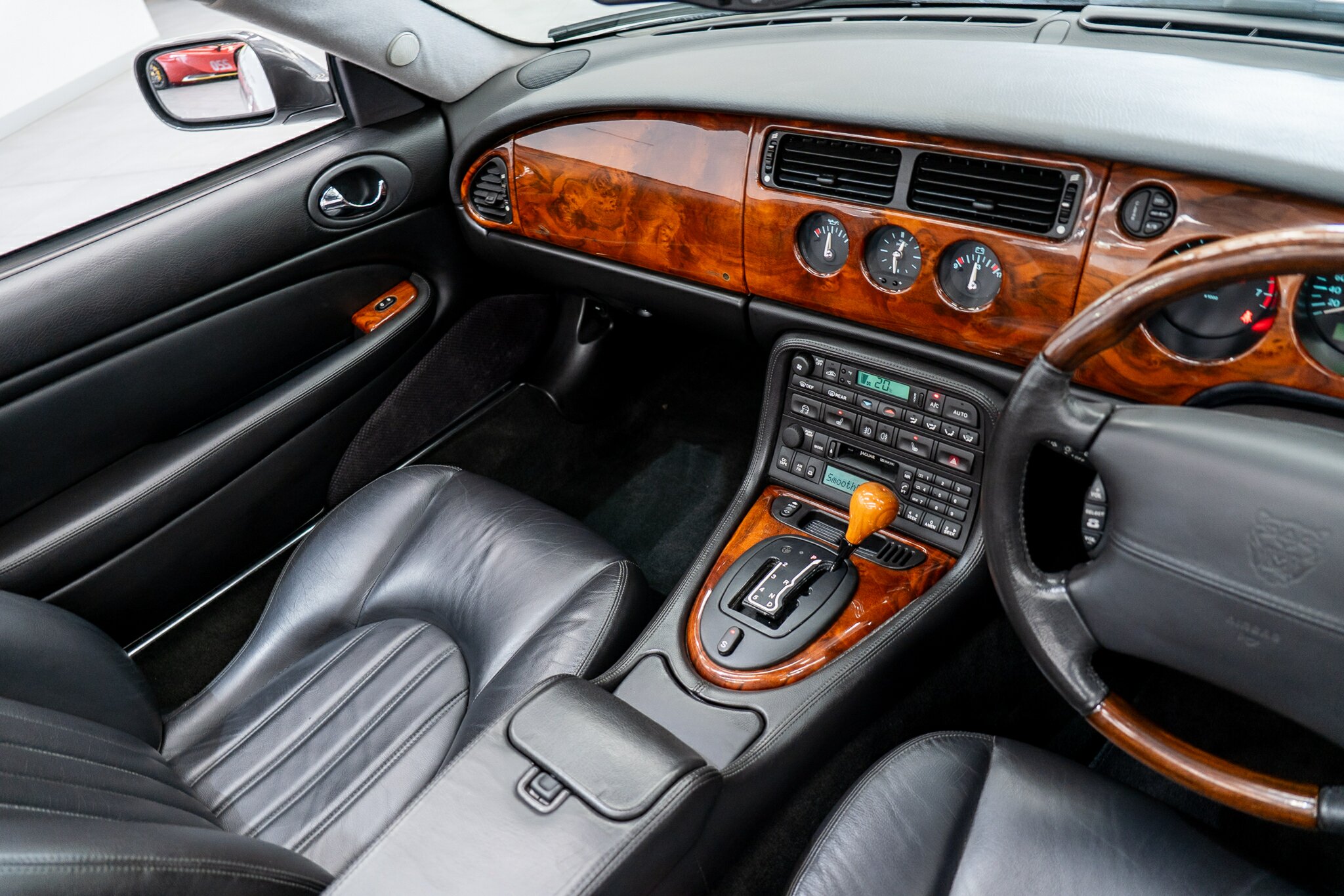 2002 JAGUAR XK8 MY03 6 SP AUTOMATIC 2D CONVERTIBLE