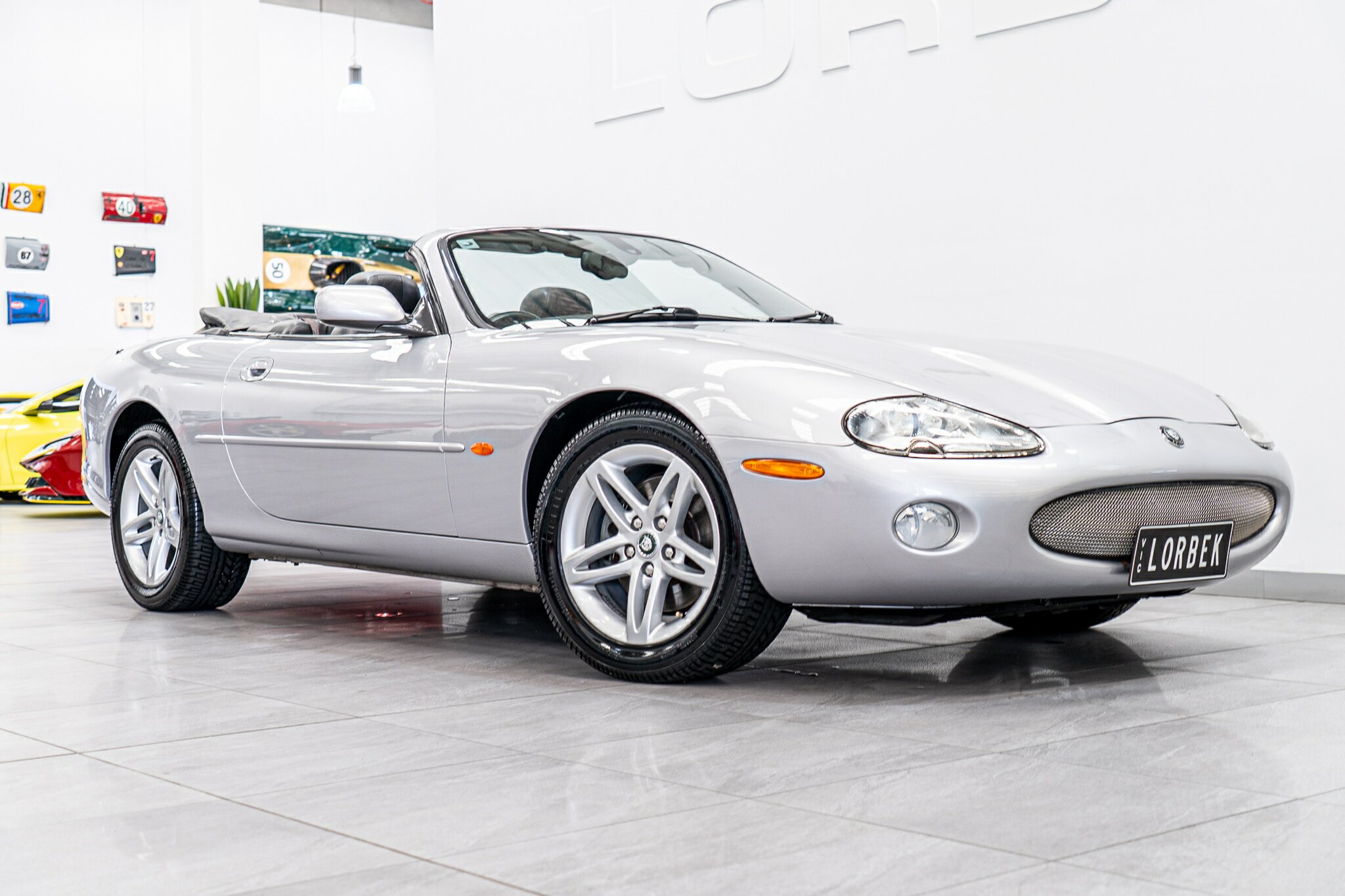 2002 JAGUAR XK8 MY03 6 SP AUTOMATIC 2D CONVERTIBLE
