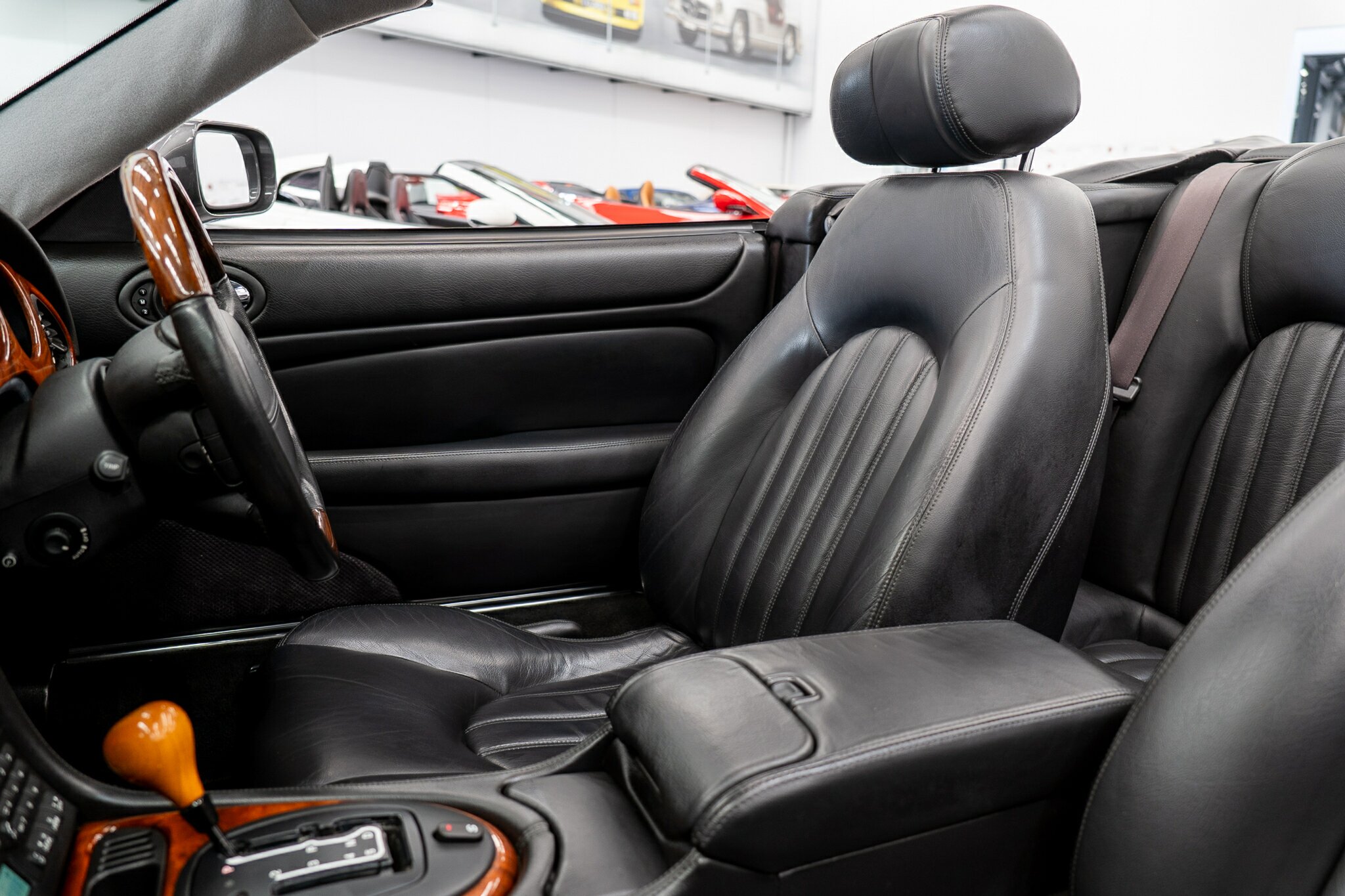 2002 JAGUAR XK8 MY03 6 SP AUTOMATIC 2D CONVERTIBLE