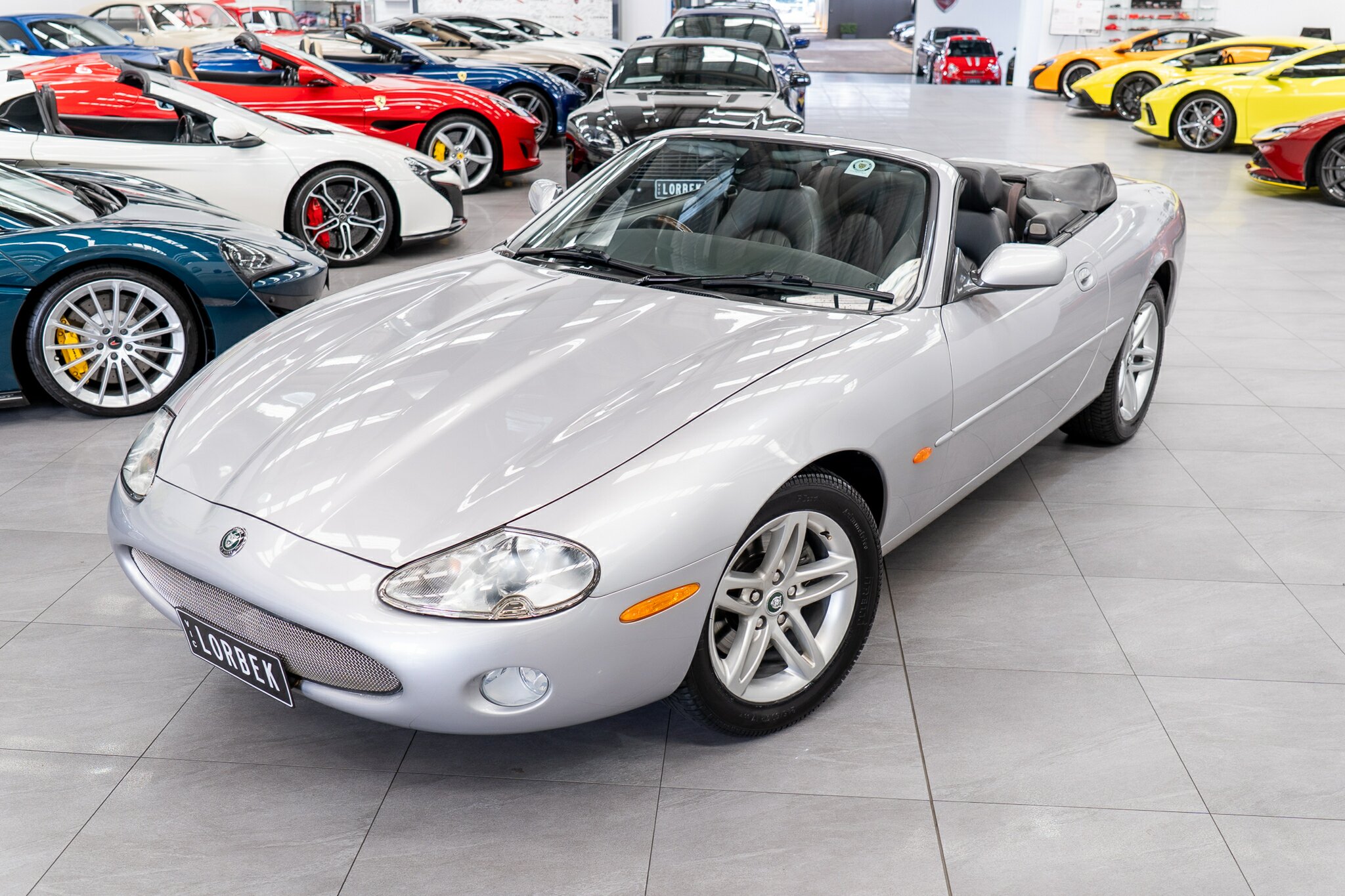 2002 JAGUAR XK8 MY03 6 SP AUTOMATIC 2D CONVERTIBLE