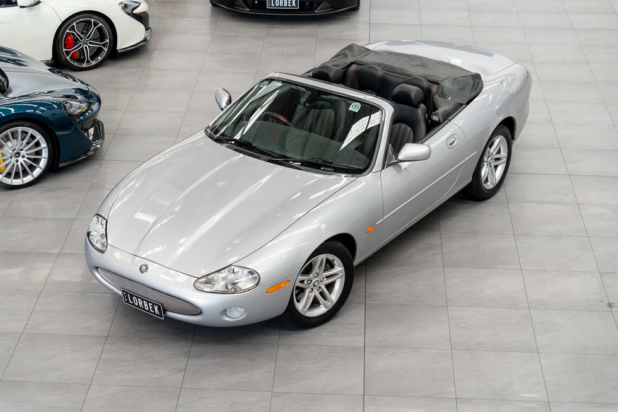 2002 JAGUAR XK8 MY03 6 SP AUTOMATIC 2D CONVERTIBLE