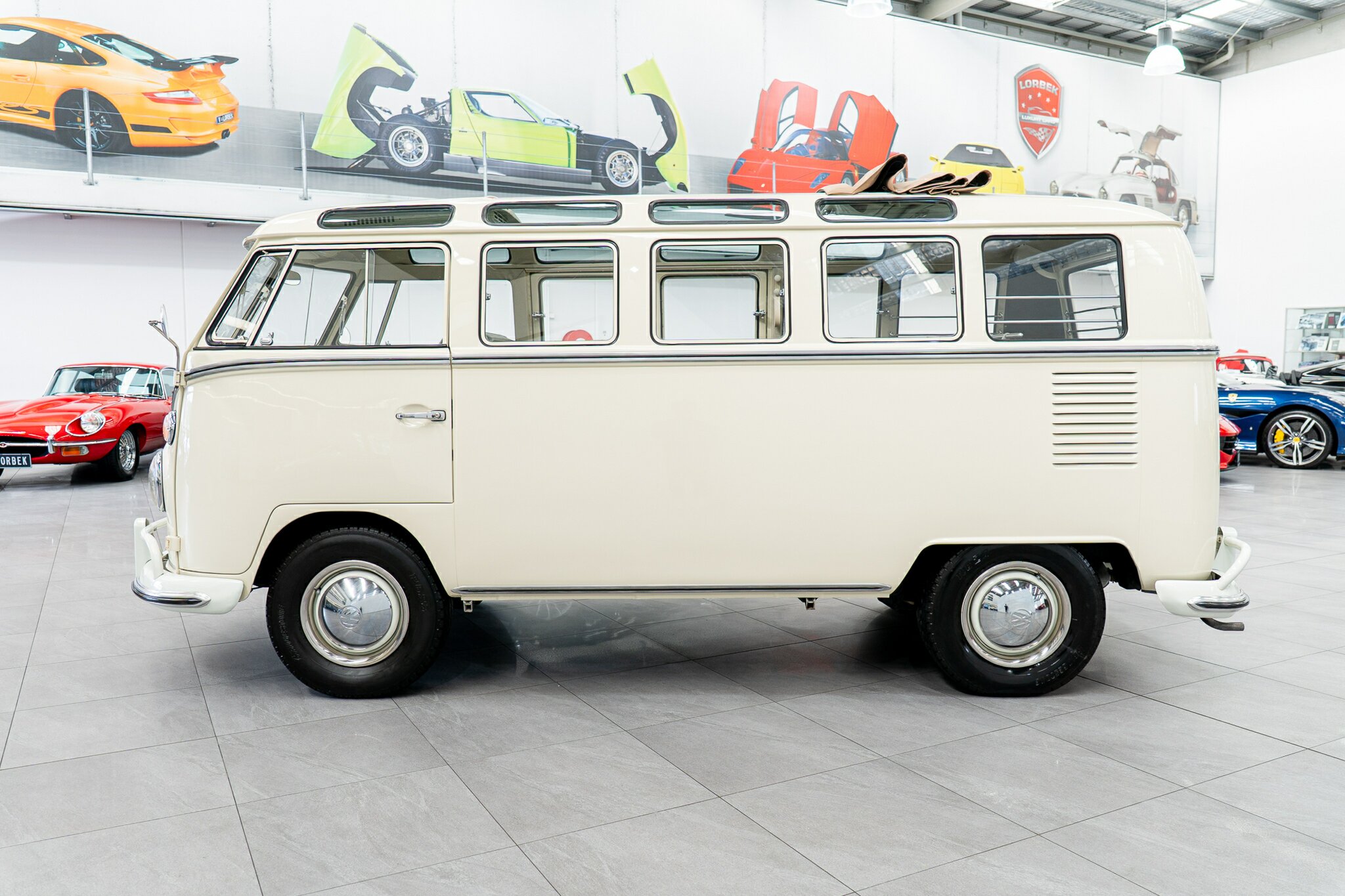 1966 VOLKSWAGEN KOMBI 4 SP MANUAL VAN