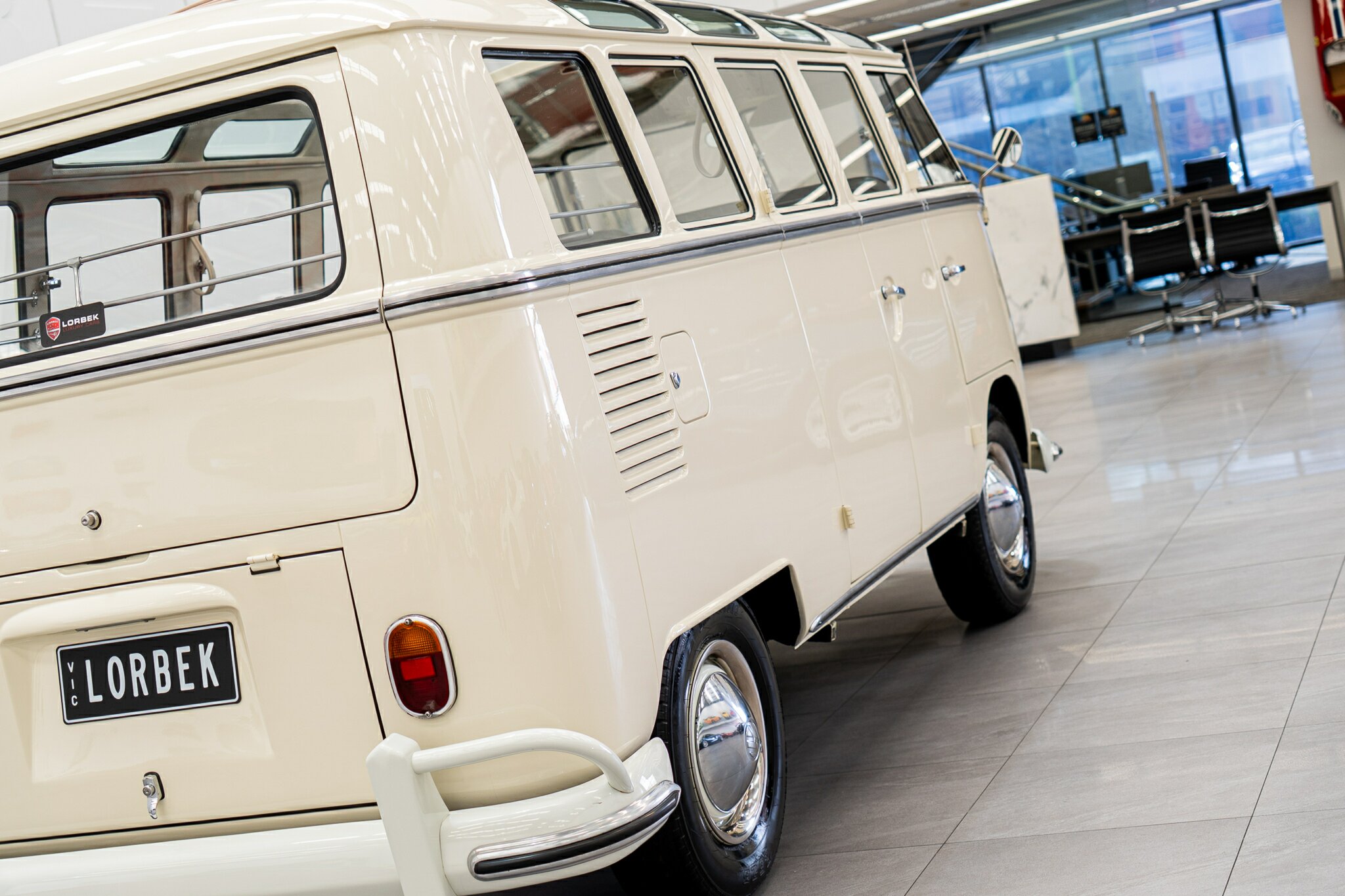 1966 VOLKSWAGEN KOMBI 4 SP MANUAL VAN