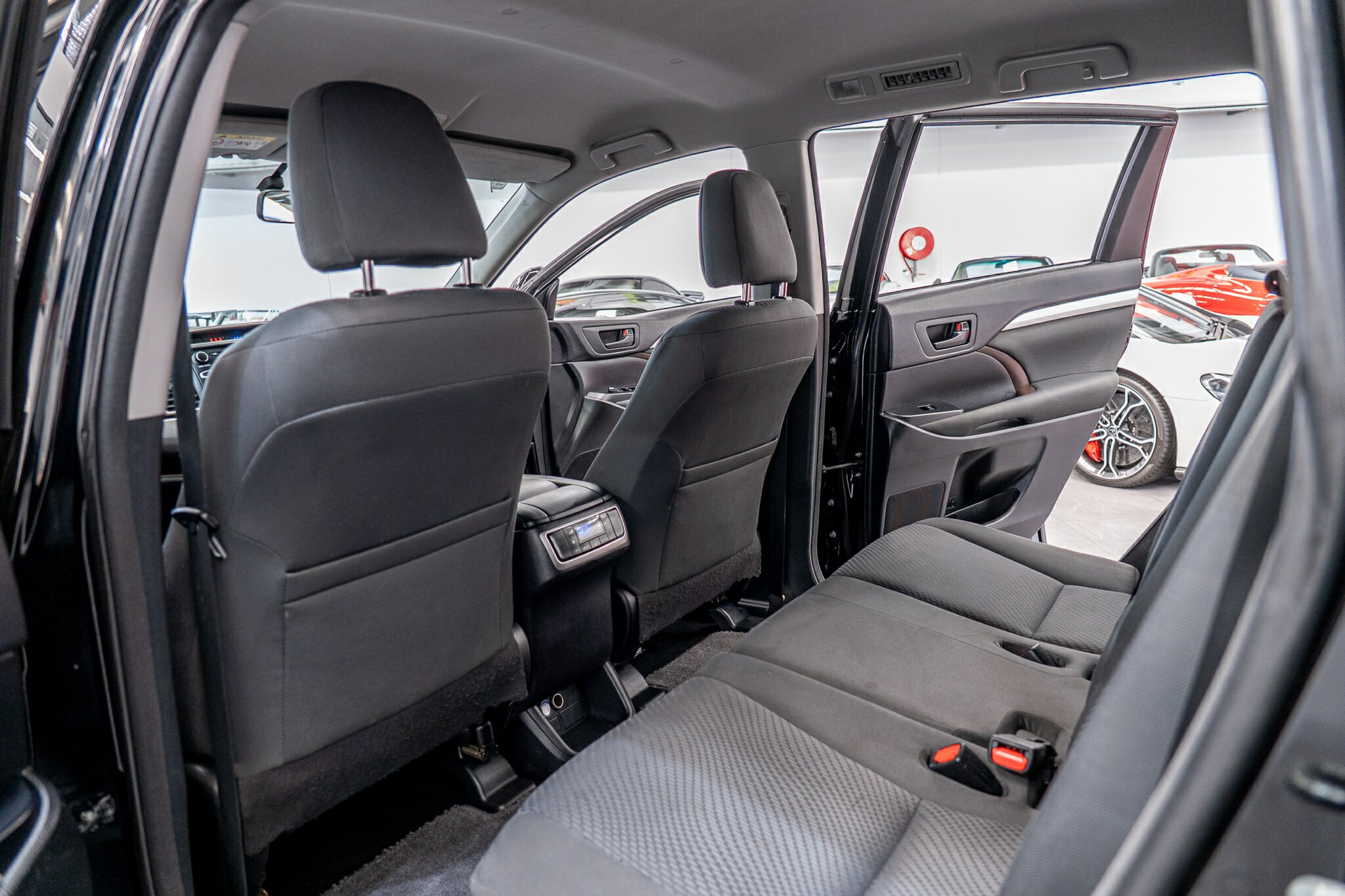 2015 TOYOTA KLUGER GSU50R GX (4X2) 6 SP AUTOMATIC 4D WAGON